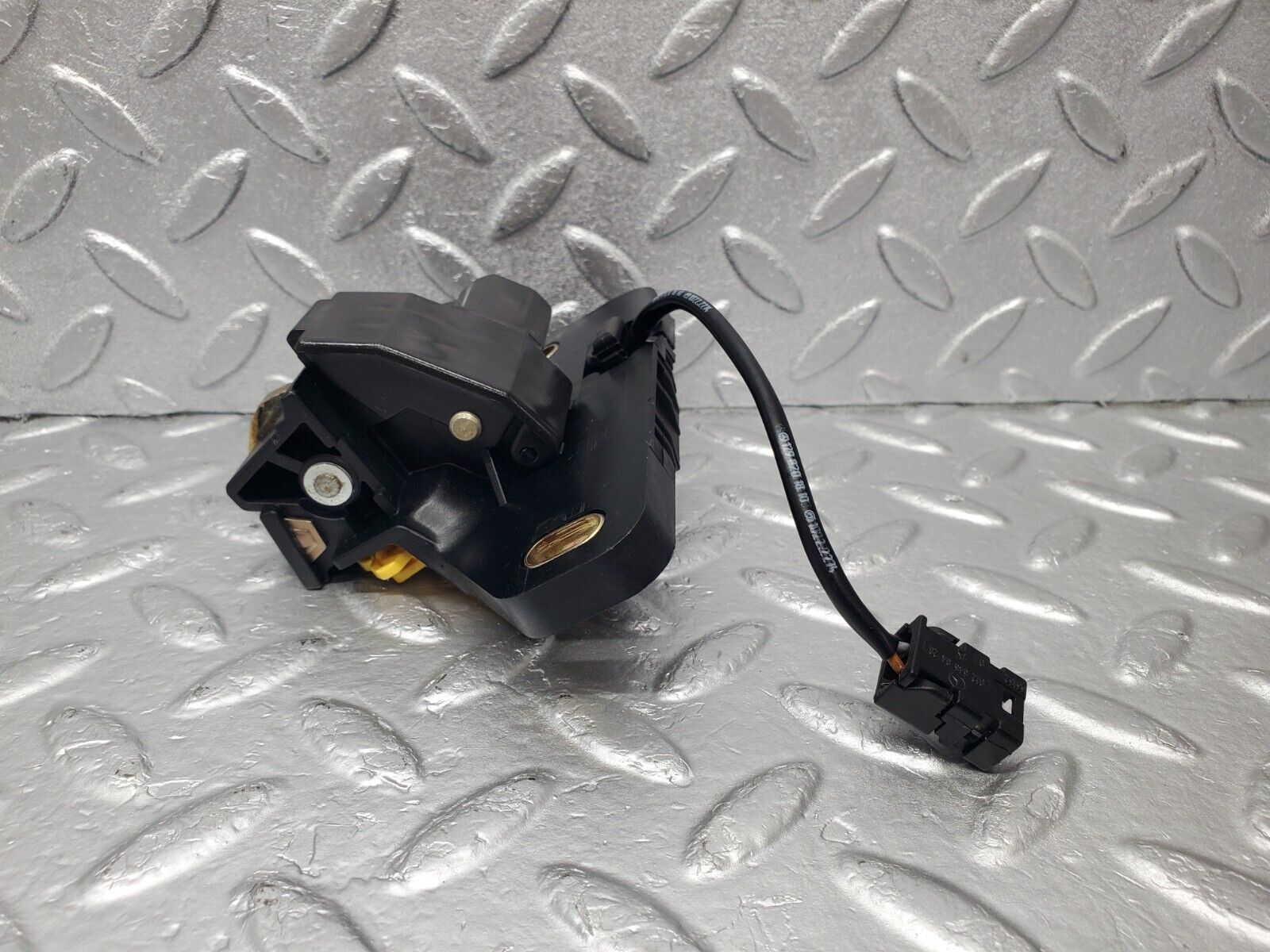 46990 Mercedes-Benz R129 320SL Coupe Trunk Lock 1298201810