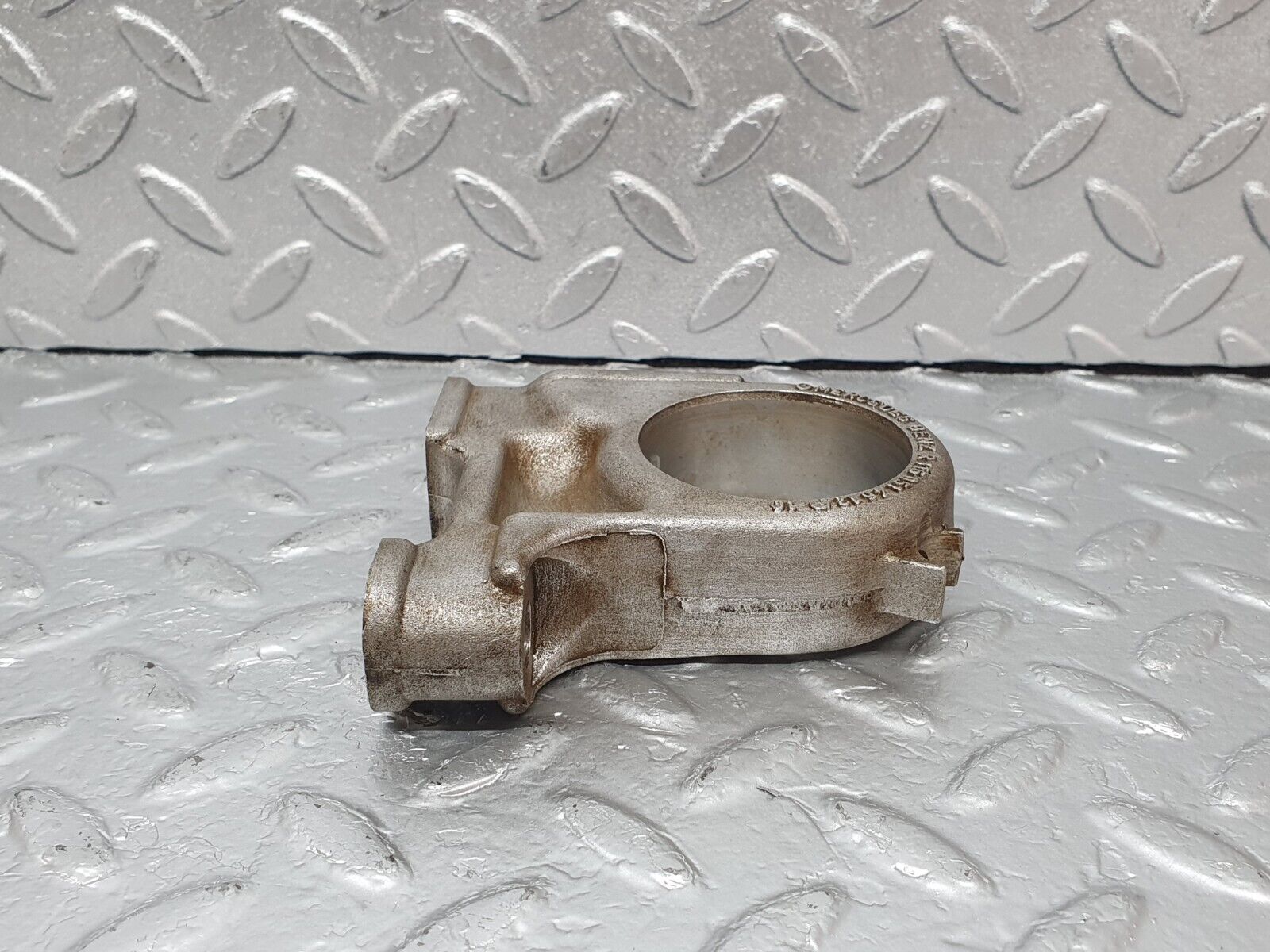 43802 Mercedes-Benz C126 380SEC Coupe Camshaft Tower Bearing 1160514612