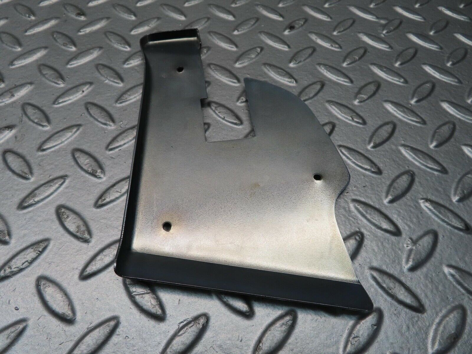 11689 Mercedes-Benz R107 450SL Left Door Chrome Cover