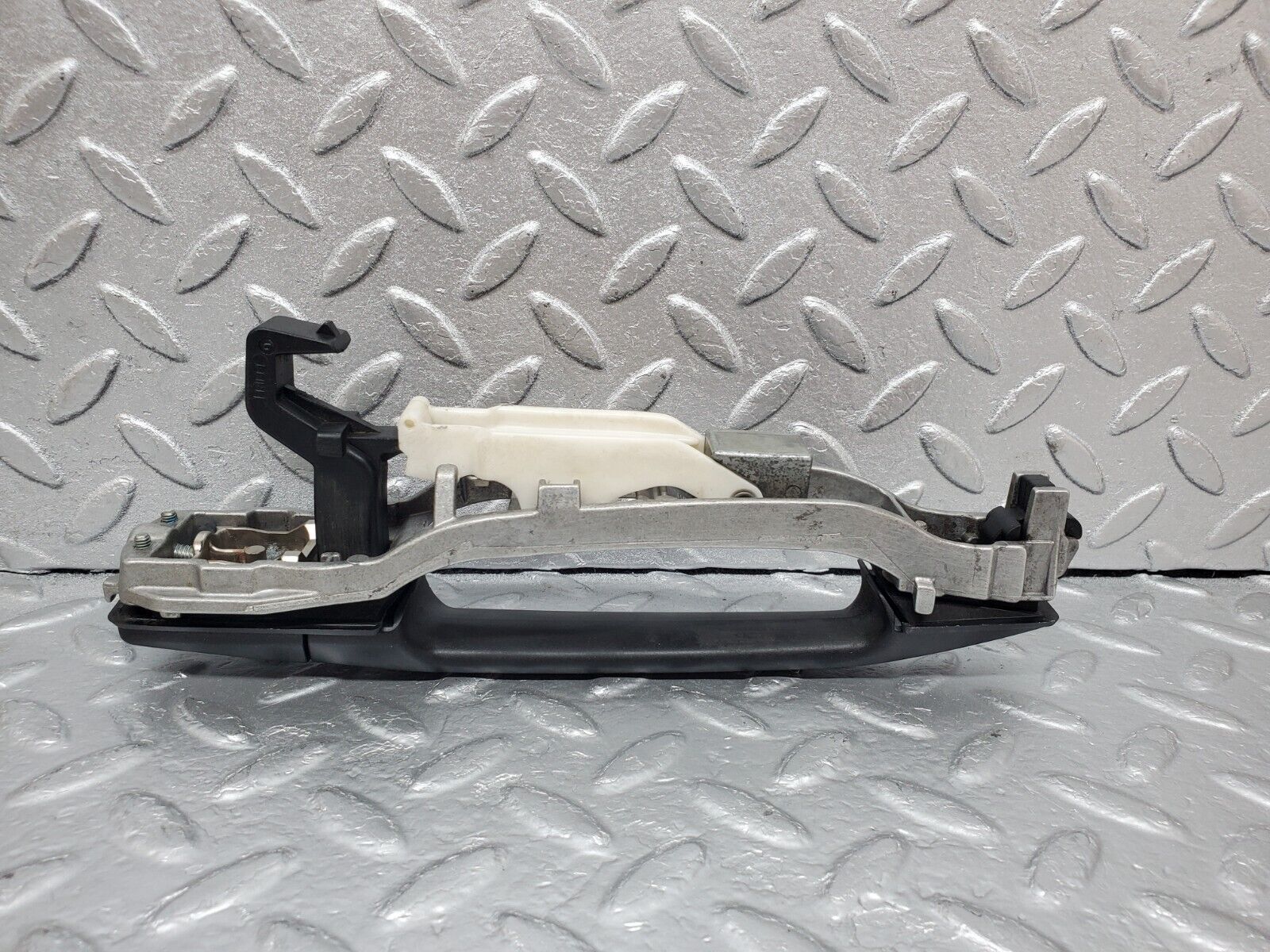 44803 Mercedes-Benz W124 220E Rear Right Exterior Door Handle