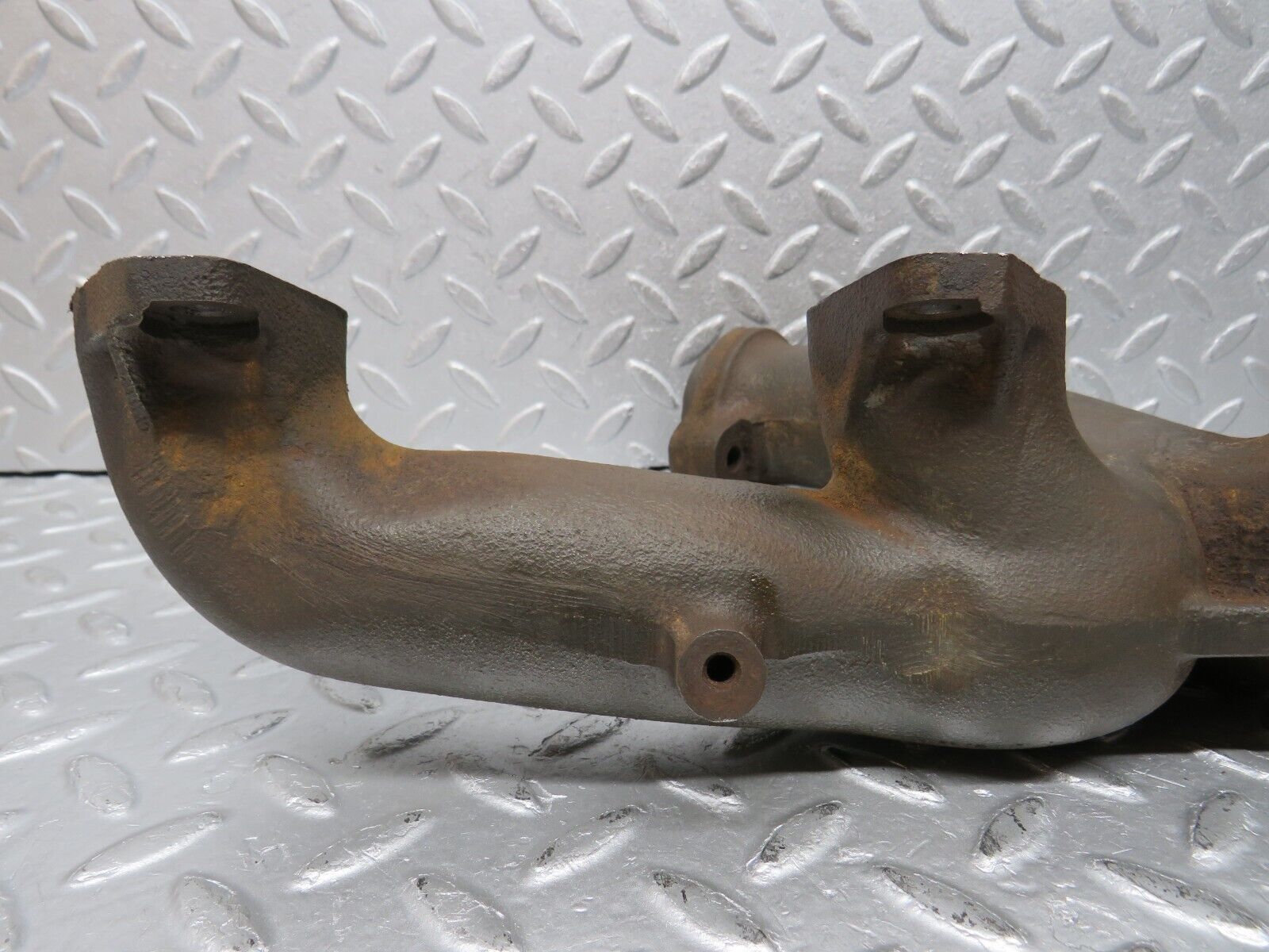39276 Mercedes-Benz R107 500SL Exhaust Manifold Right Side 1171421202