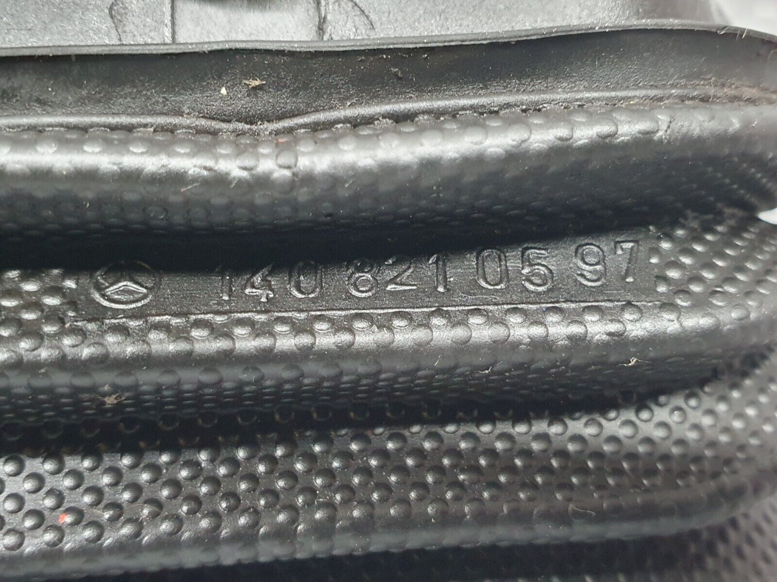 41844 Mercedes-Benz W202 C200 Rear Door Wire Protector Rubber 1408210597