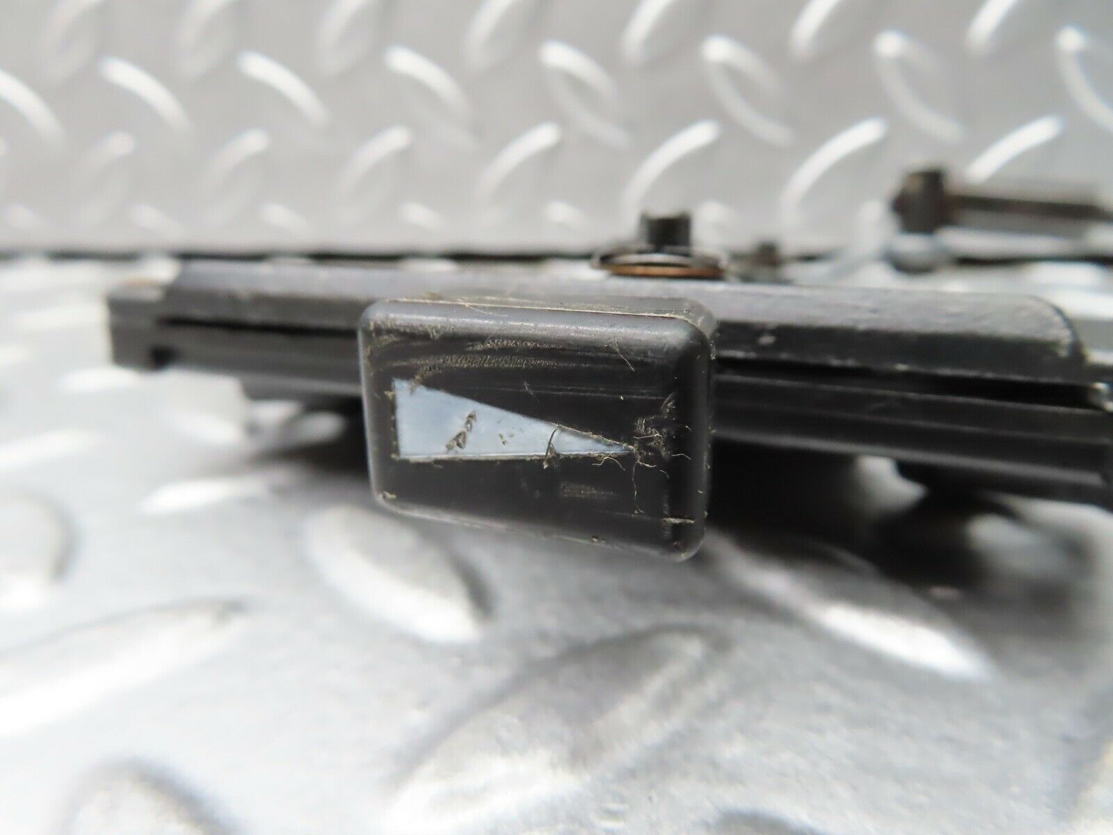 20591 Mercedes-Benz R107 450SL Air Vent Control Lever Centre