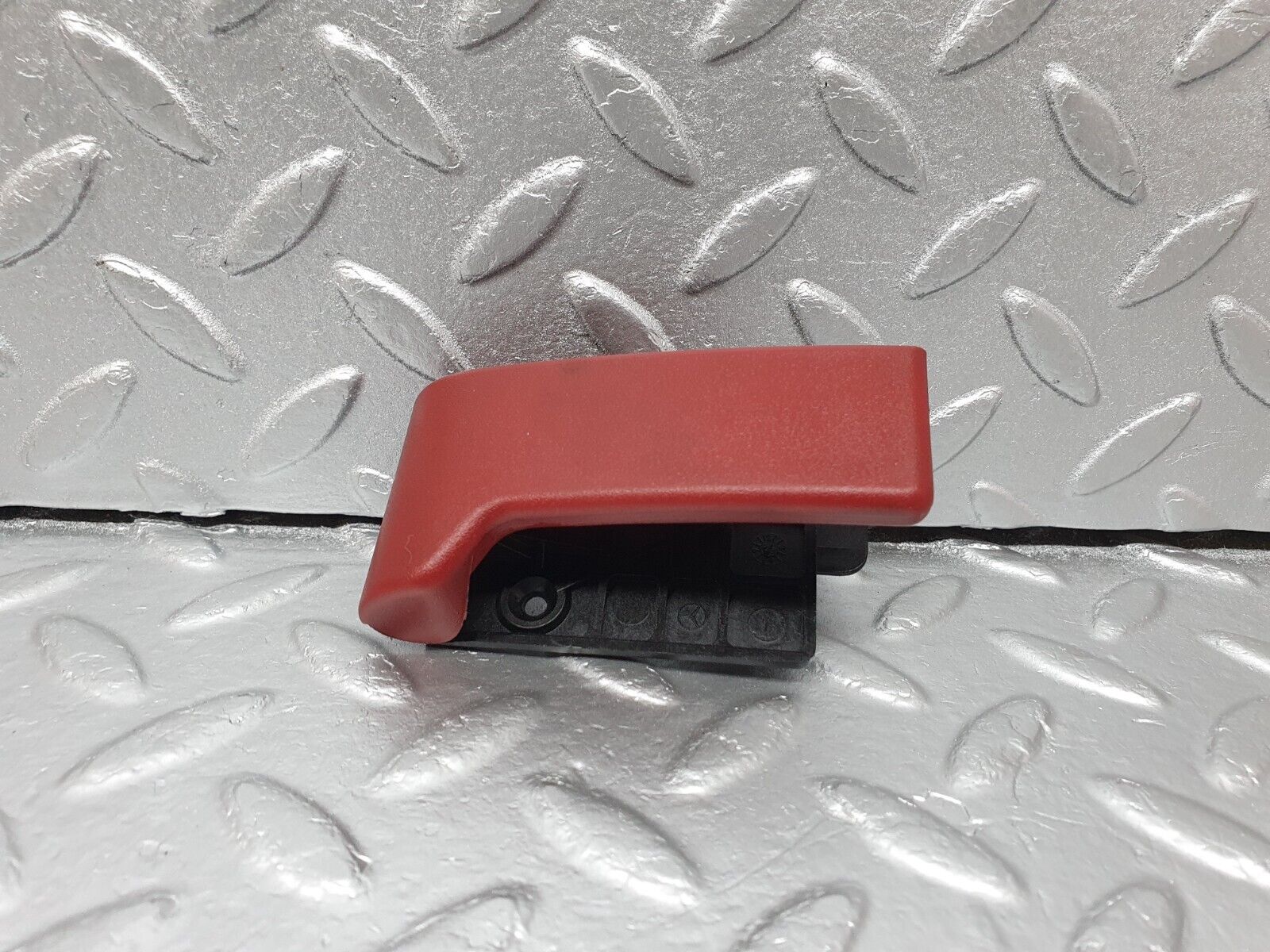 41847 Mercedes-Benz W202 C200 Bonnet Release Handle