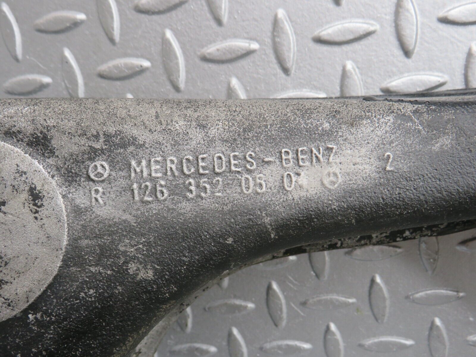 39312 Mercedes-Benz R107 500SL Trailing Arm Control Arm Rear Right 1263520504