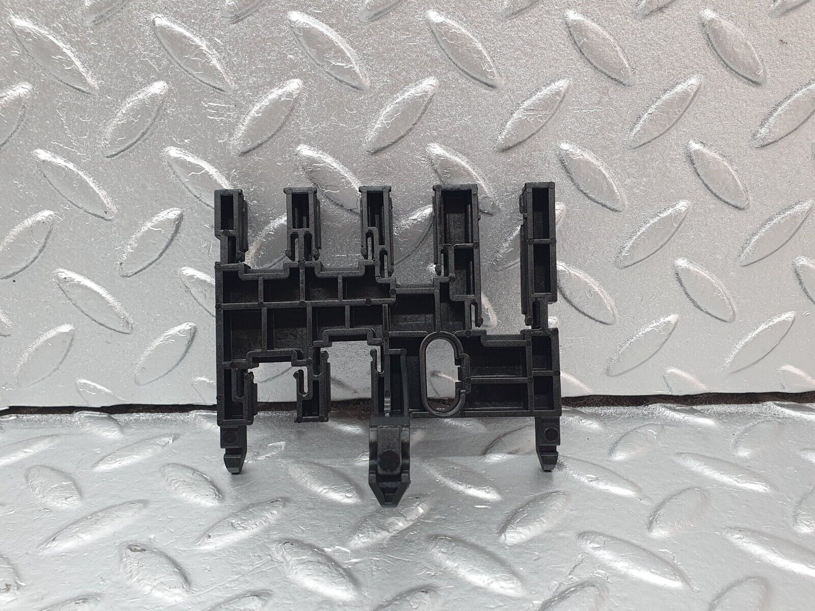 42390 Mercedes-Benz R129 320SL Coupe Fuse Box Cable Mount 1295450840