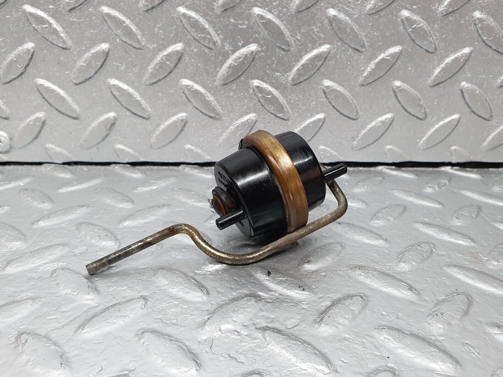 43126 Mercedes-Benz W108 280SE Fuel Tank Flap Cap Vacuum Actuator