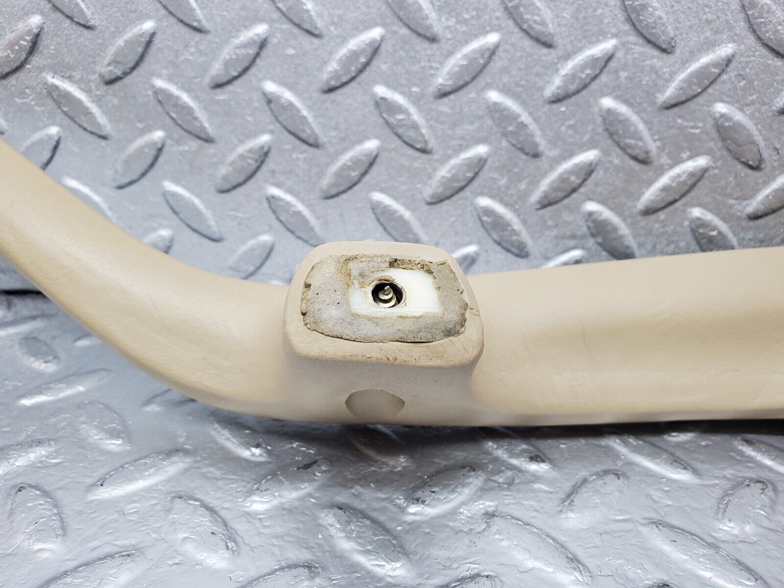 45614 Mercedes-Benz W126 420SE Rear Left Interior Door Handle Beige 1269701101