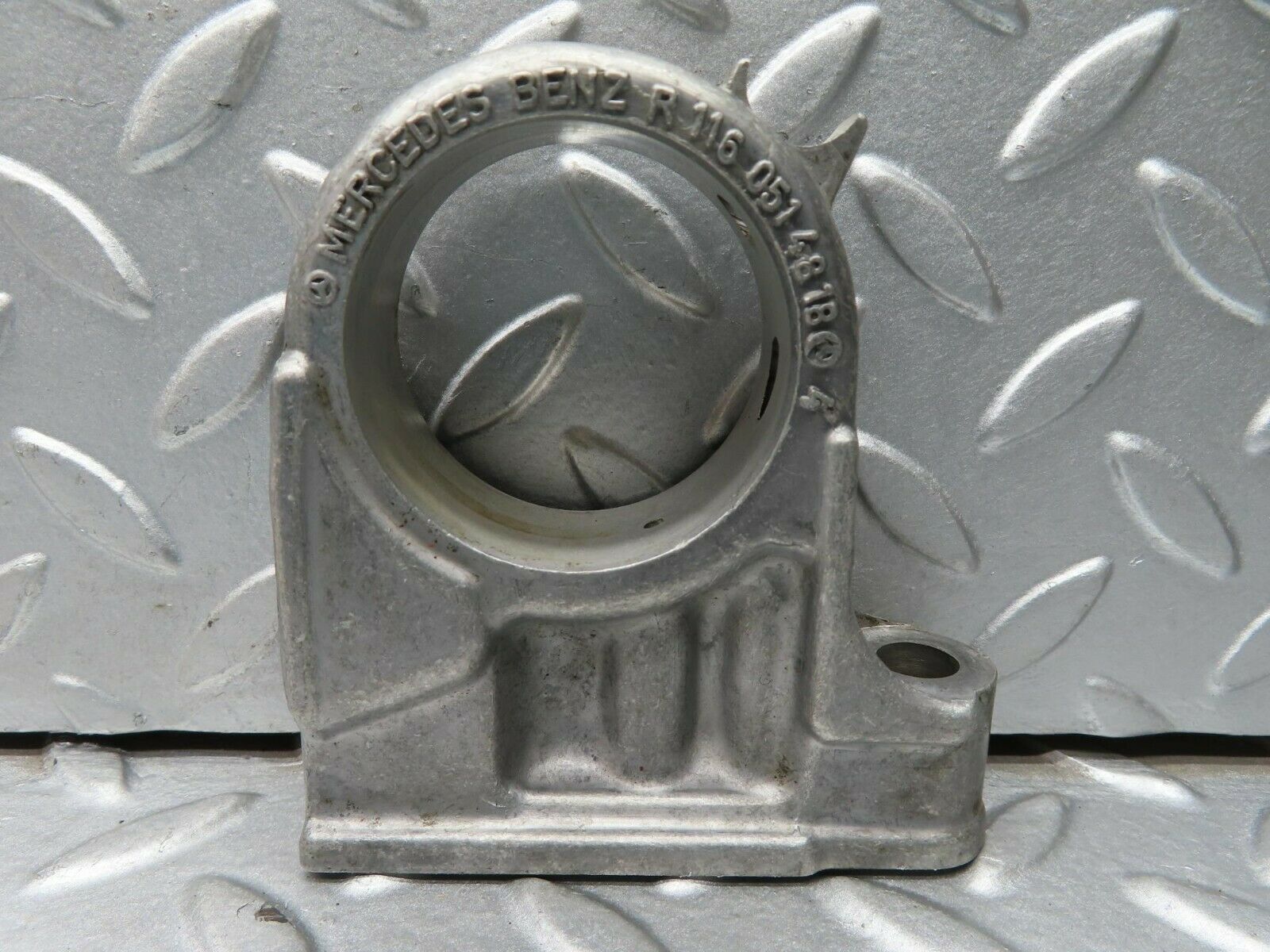 15641 Mercedes-Benz R107 450SL Camshaft Tower Bearing 1160514818