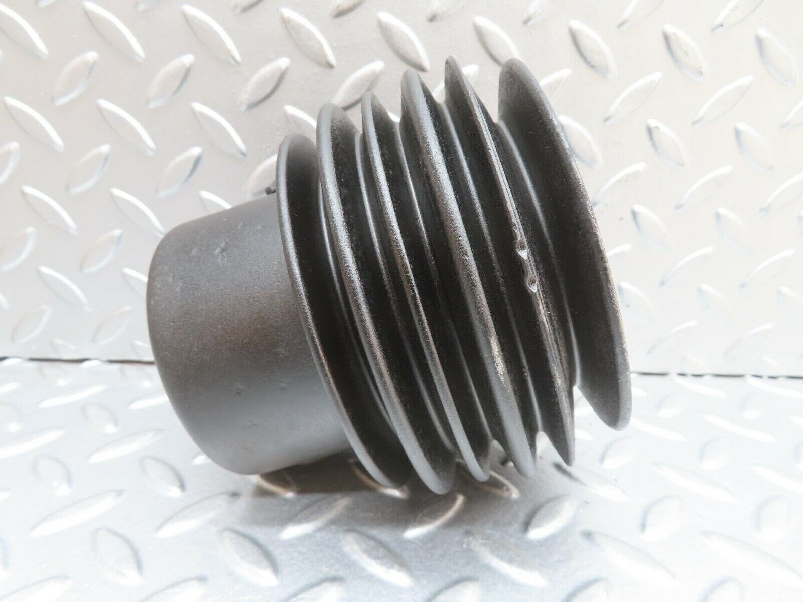 13711 Mercedes-Benz R107 450SL Crankshaft Pulley