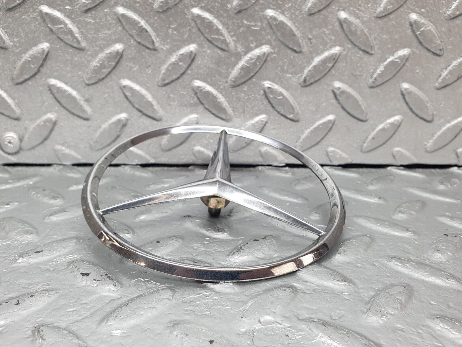 43981 Mercedes-Benz C123 230CE Coupe Trunk Boot Lid Emblem 1267580058