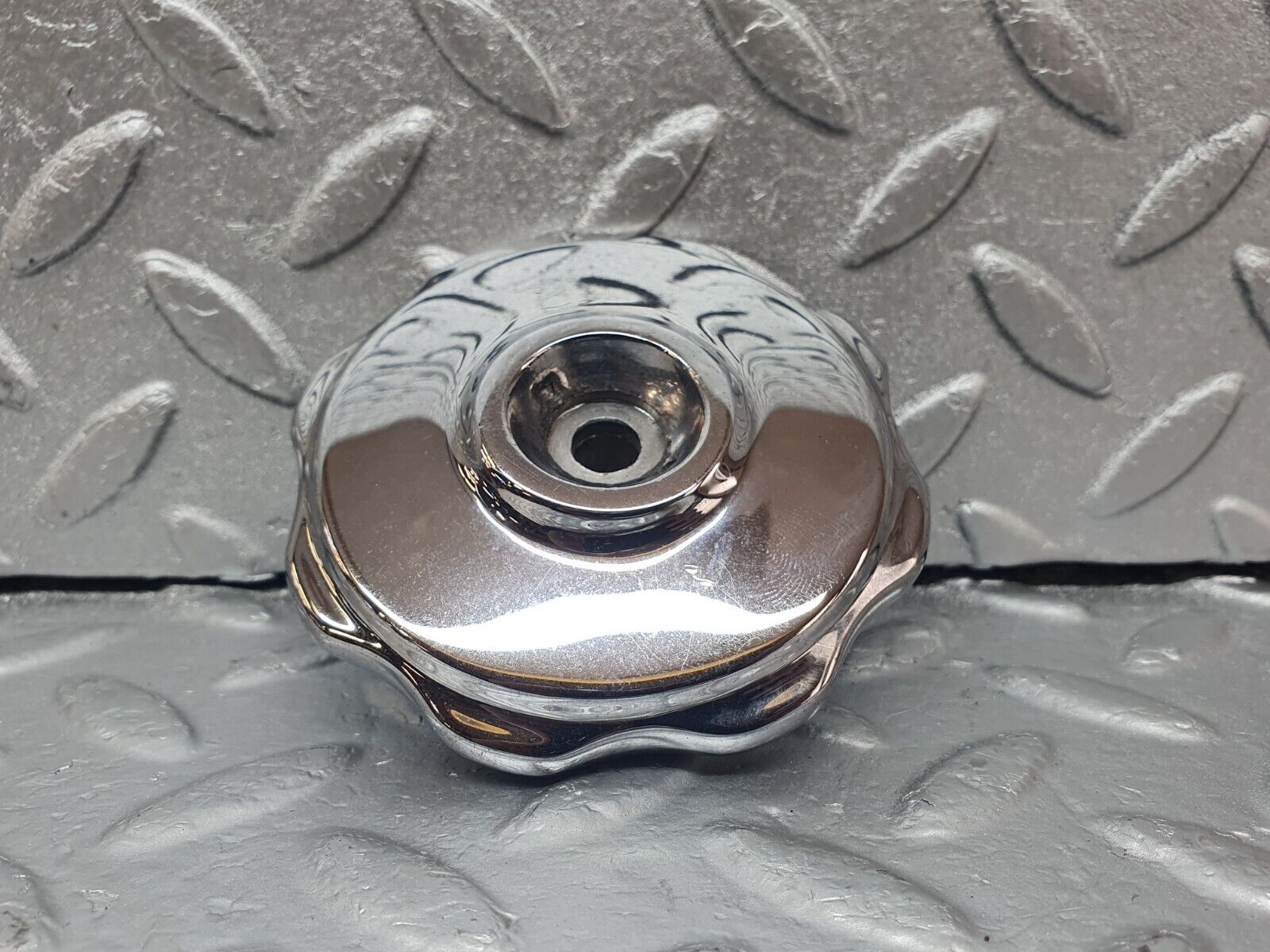 43414 Mercedes-Benz W108 280SE Front Emblem Badge Base Holder 1088880117