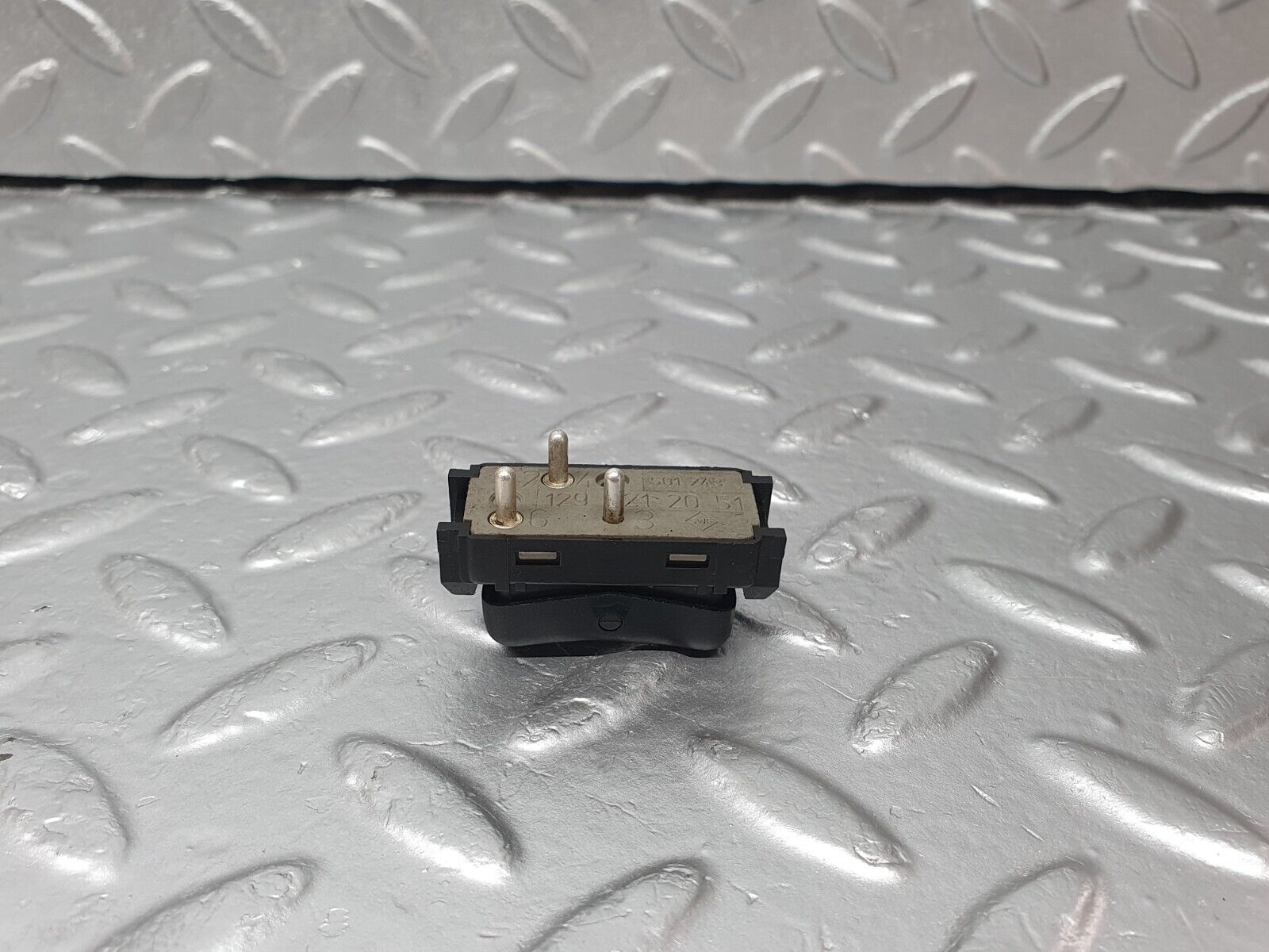 42386 Mercedes-Benz R129 320SL Coupe ASR Control Switch 1298212051