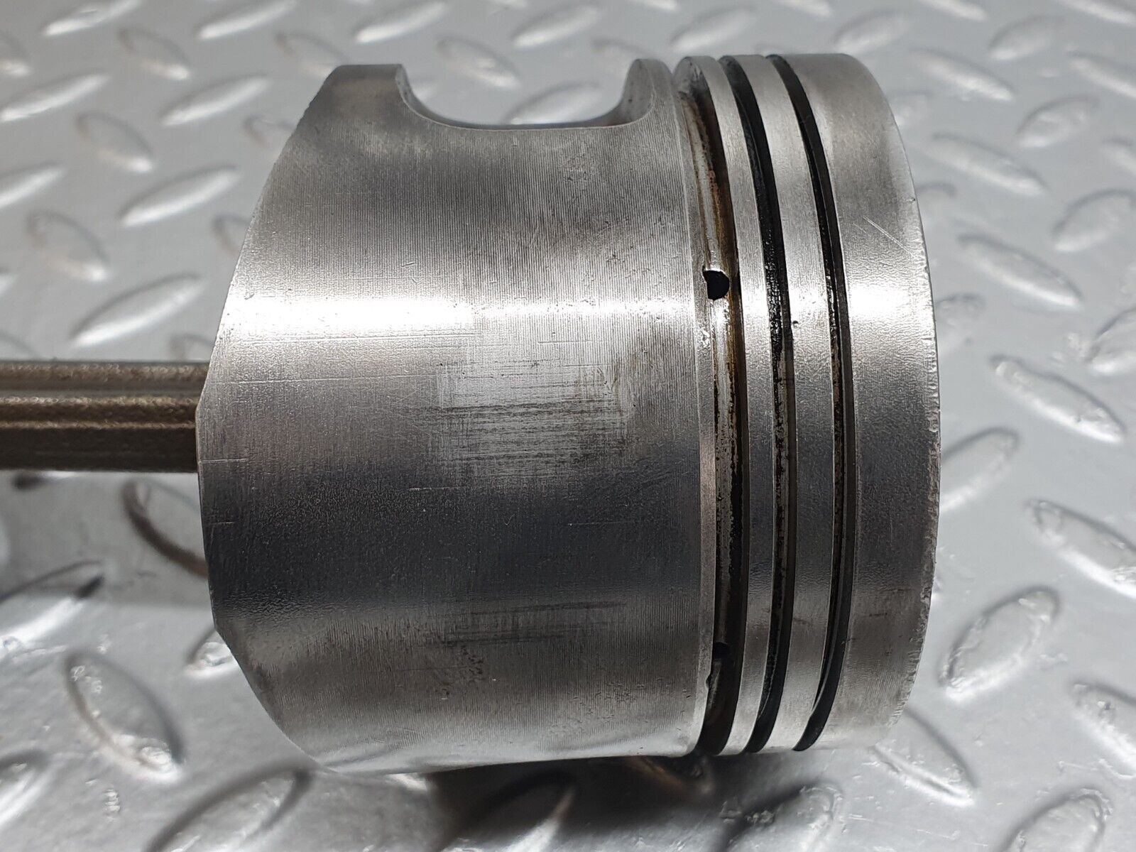 43077 Mercedes-Benz W123 Piston With Connecting Rod 95.485 mm 1020341