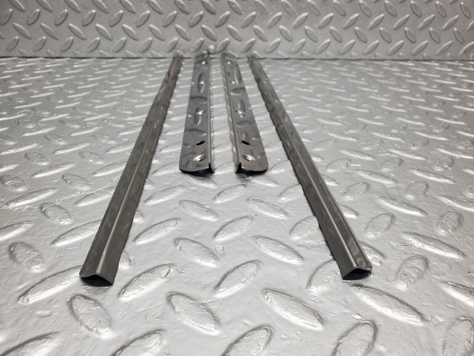 46455 Mercedes-Benz C123 280CE Coupe Sunroof Chrome Trim Set