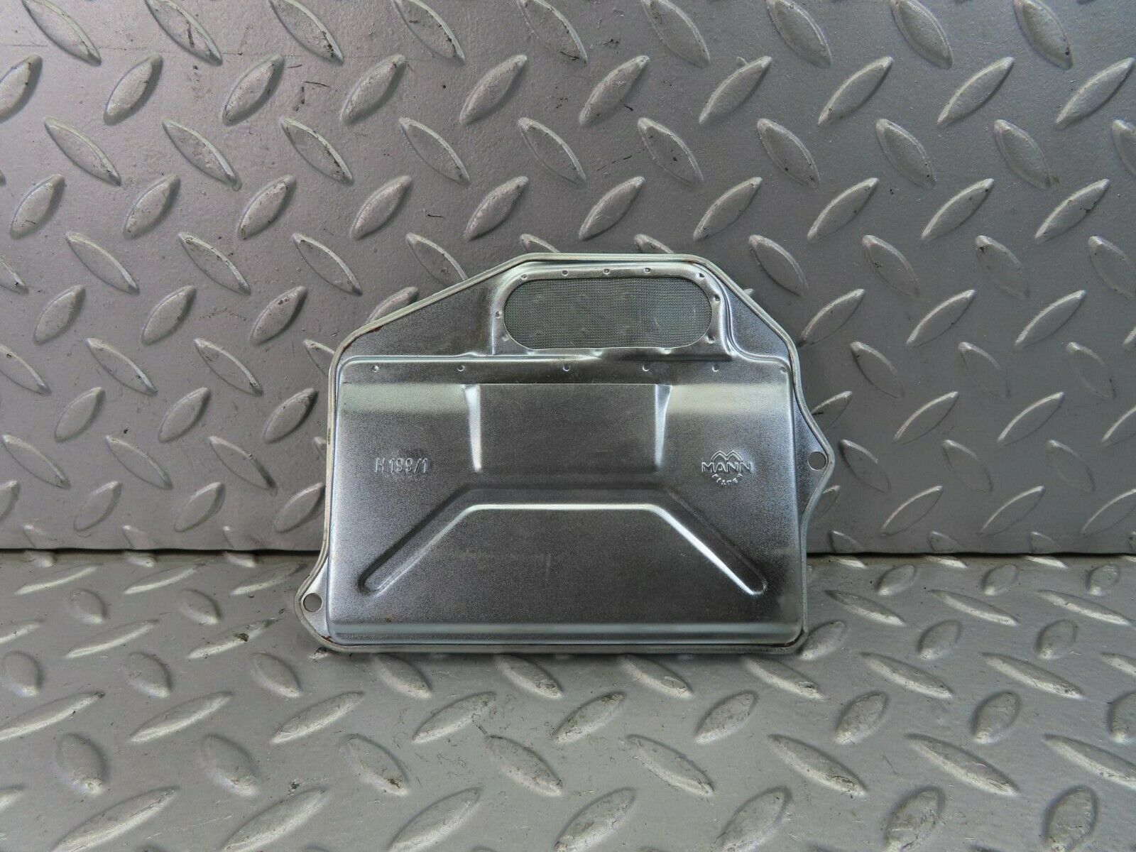 9181 Mercedes-Benz R107 Automatic Gearbox Filter