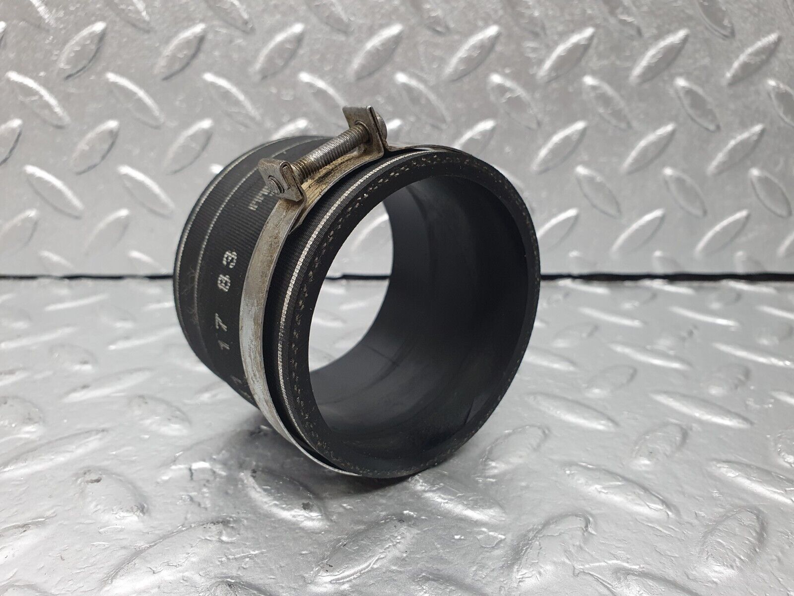 42239 Mercedes-Benz R129 320SL Coupe Air Intake Manifold Hose 1041411783