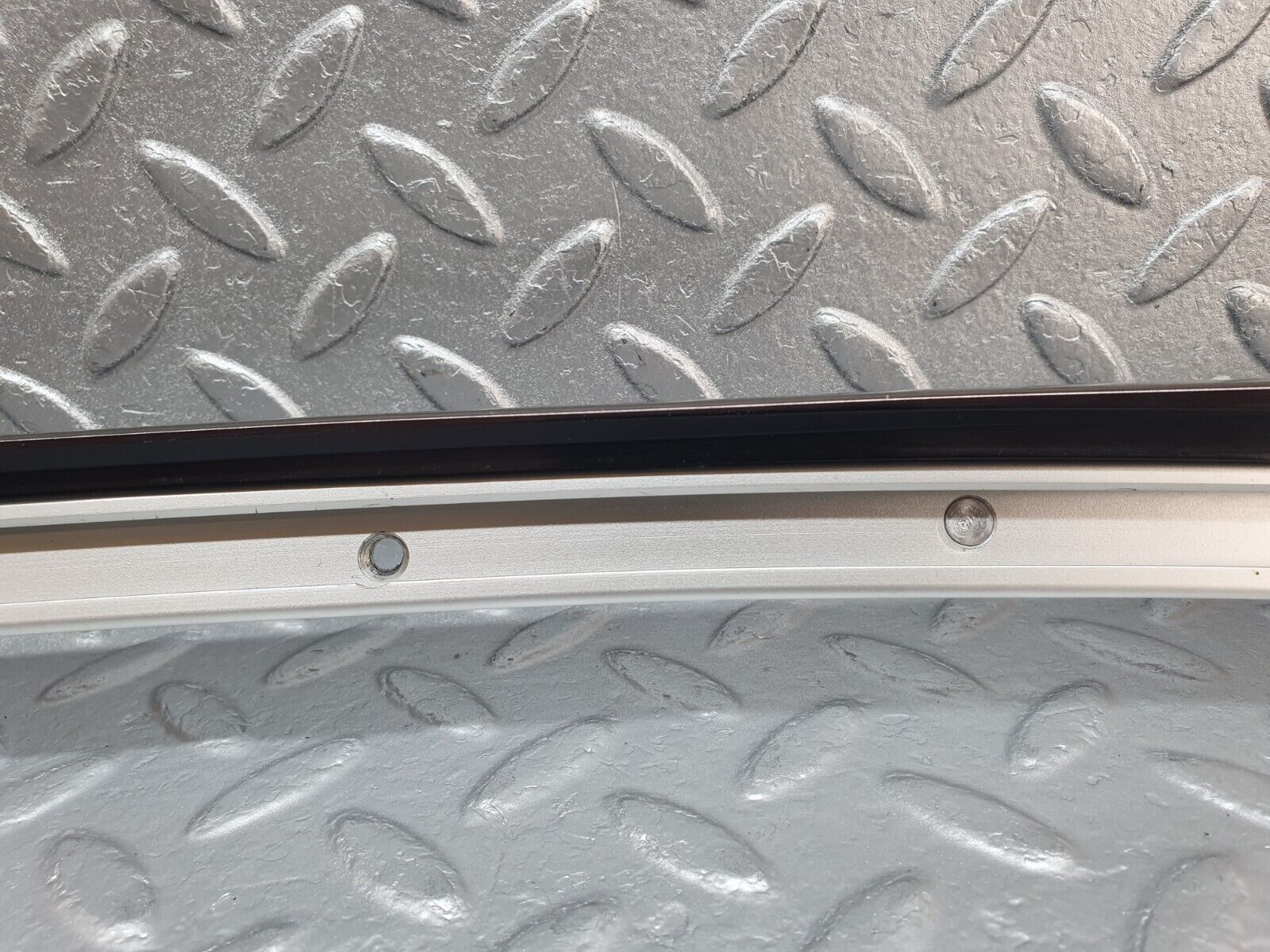 42449 Mercedes-Benz R129 320SL Coupe A Pillar Chrome Trim Cover Right