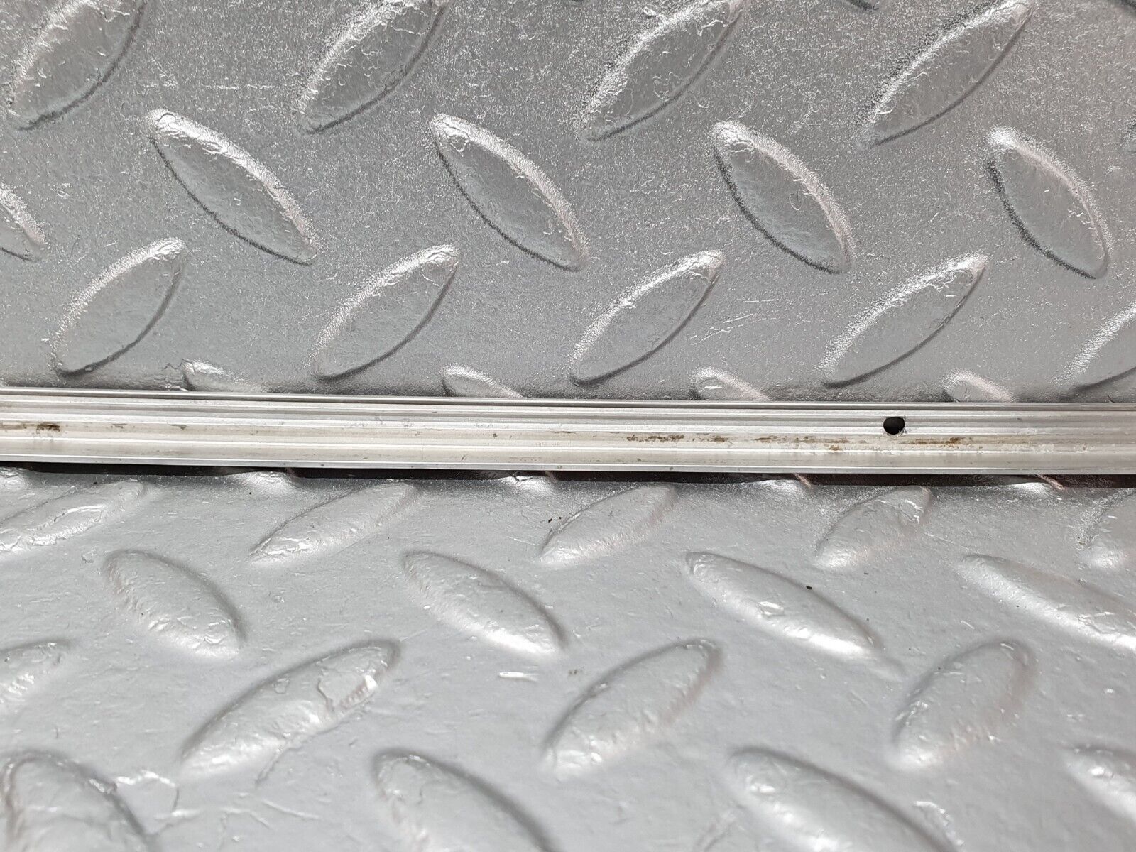 41715 Mercedes-Benz W124 200E Sunroof Chrome Trim