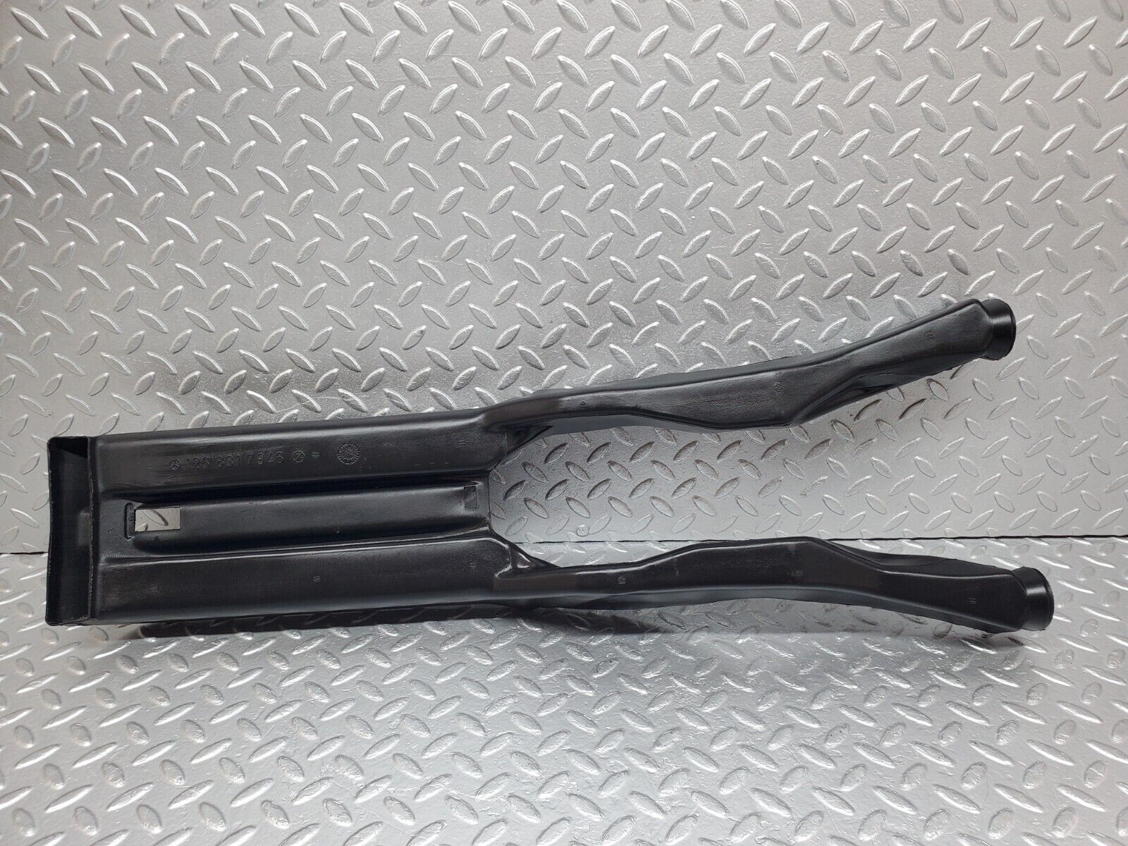 45624 Mercedes-Benz W126 420SE Cabin Centre Air Duct Channel 1268317946