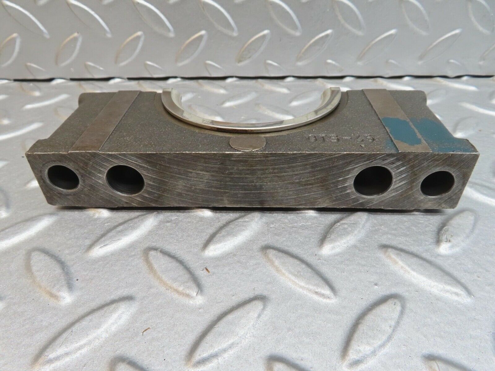 13705 Mercedes-Benz R107 450SL Crankshaft Bearing Holder Block 1160110313