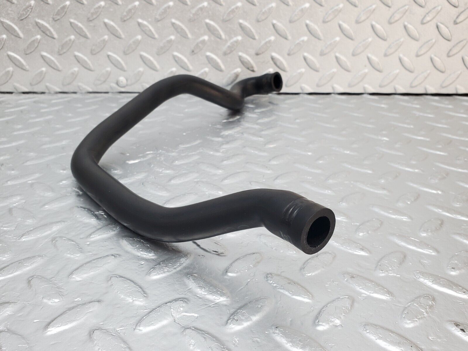 45393 Mercedes-Benz 280E M110.983 Air Intake Pipe