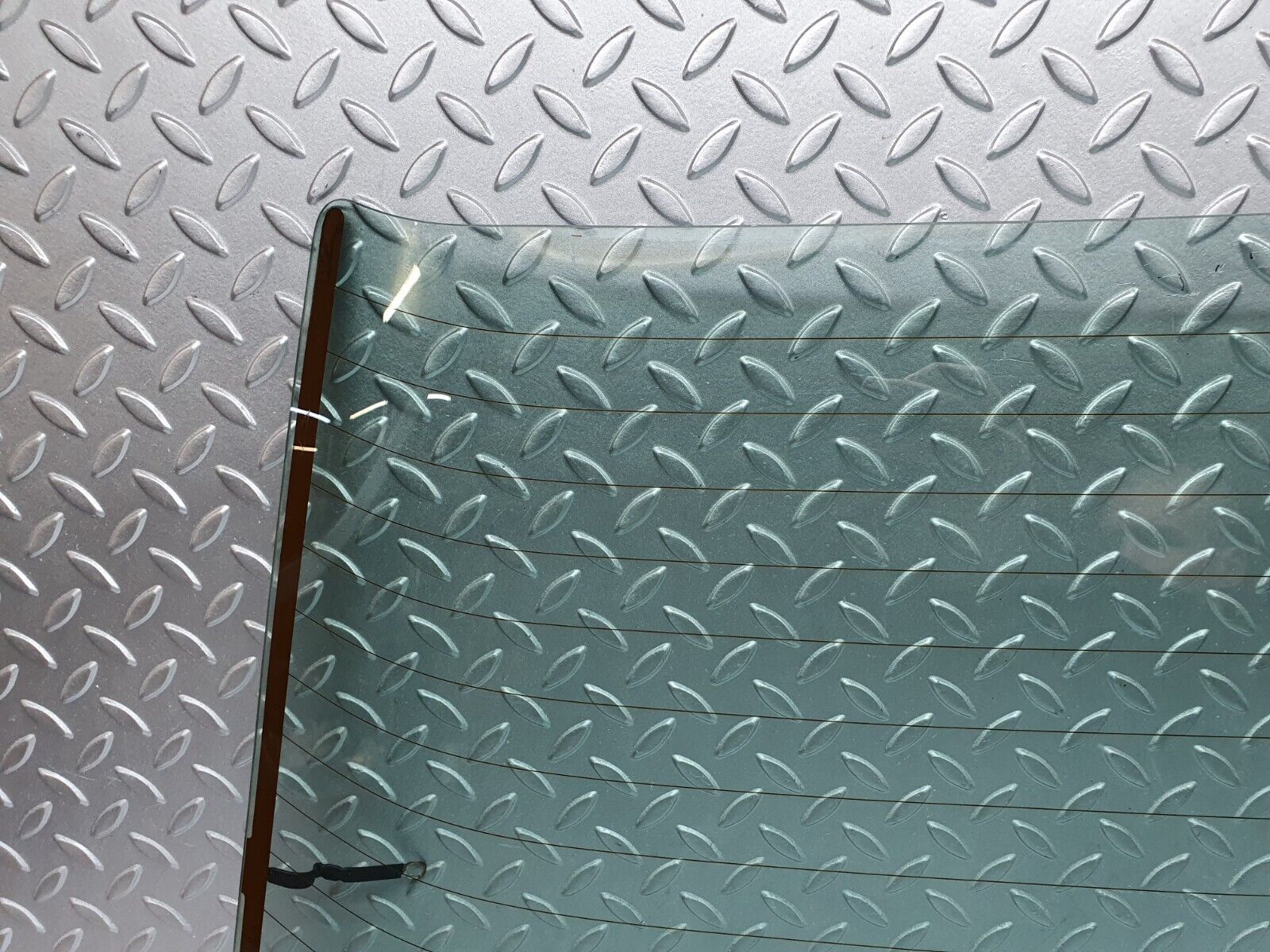 42919 Mercedes-Benz W201 190 2.0L Rear Heated Windscreen Glass