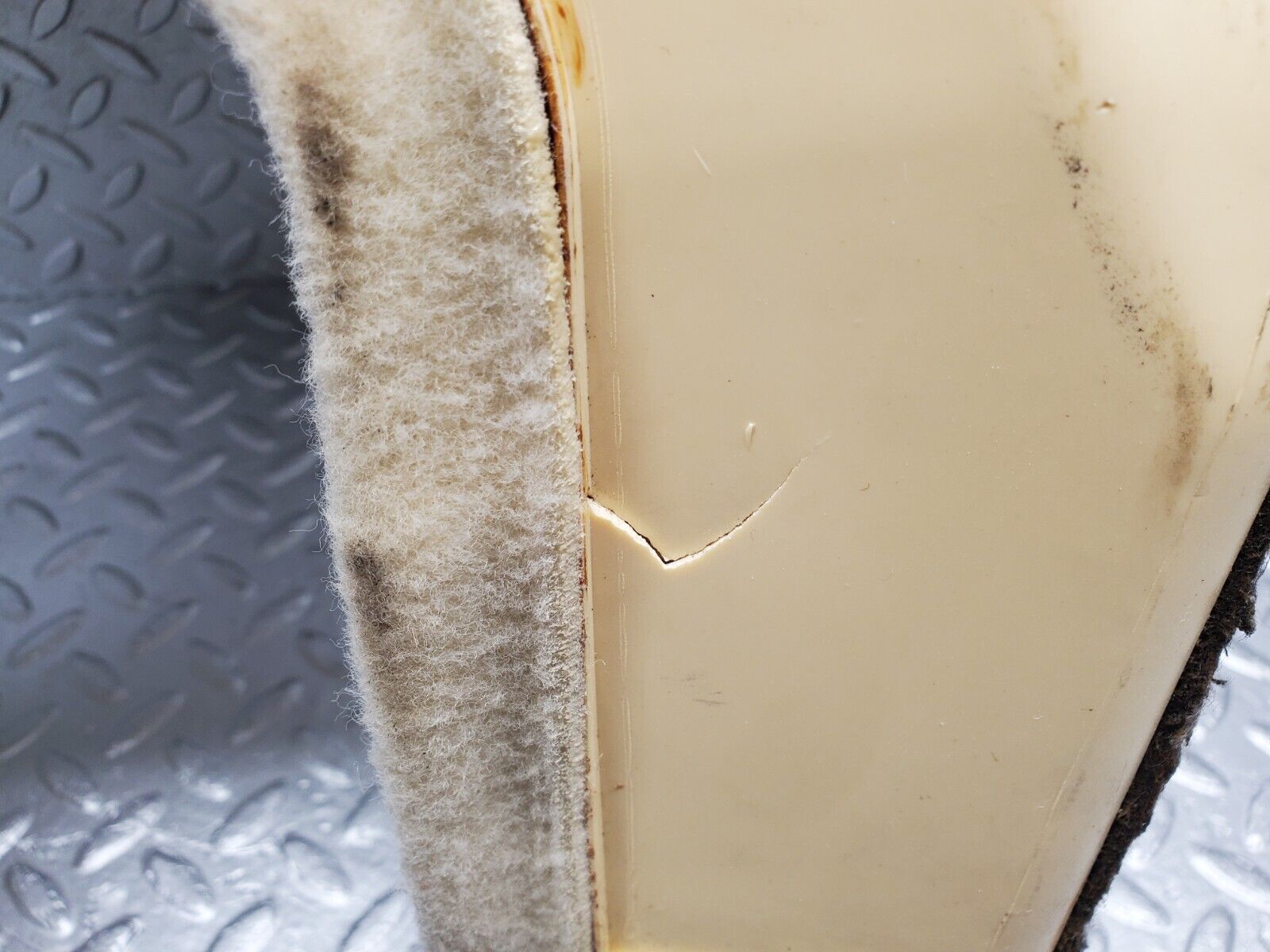 46889 Mercedes-Benz R129 320SL Coupe Trunk Boot Battery Cover Beige 1296930433 1296903230