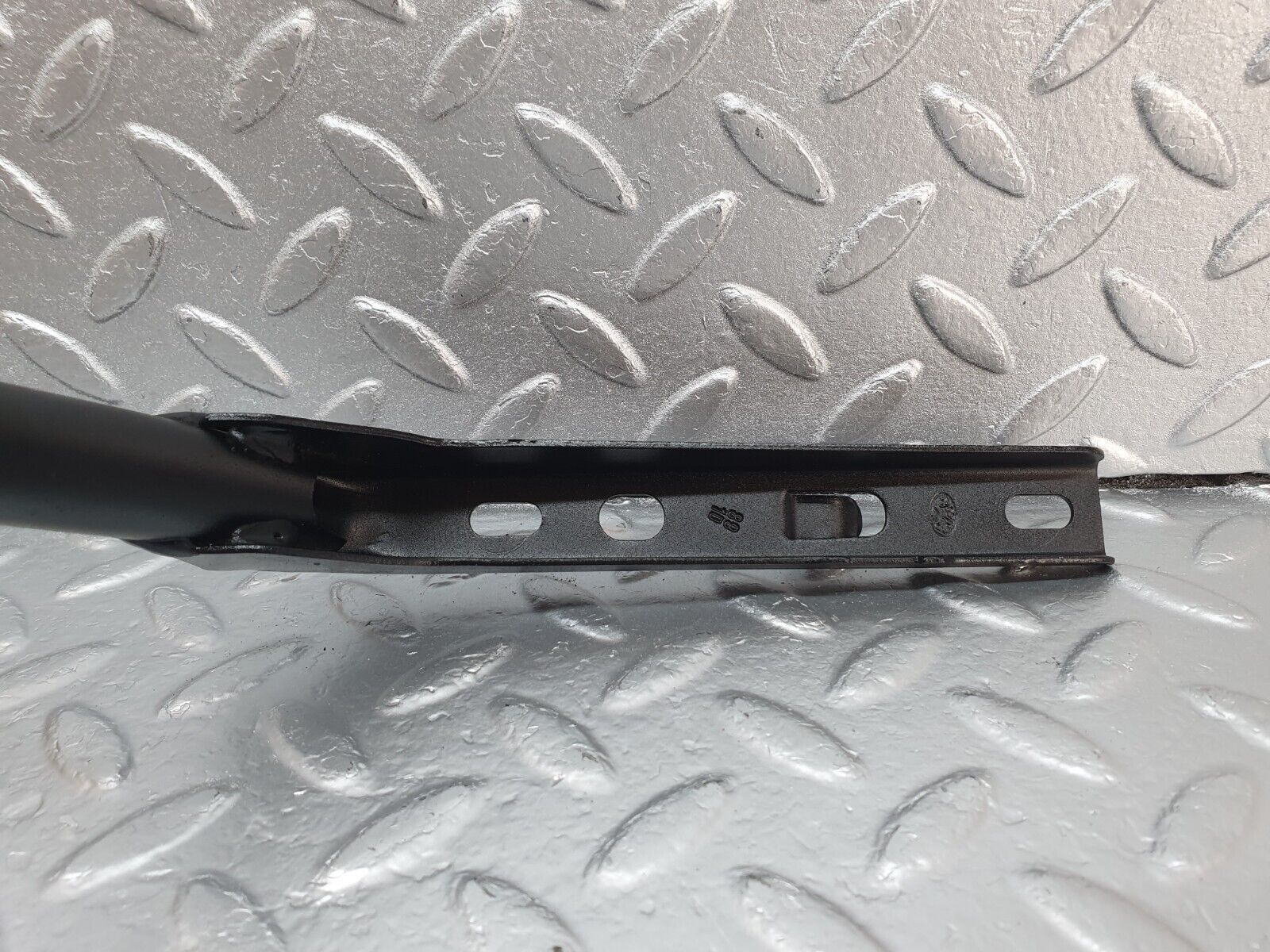 42839 Mercedes-Benz W201 190 2.0L Trunk Lid Hinge Right Side