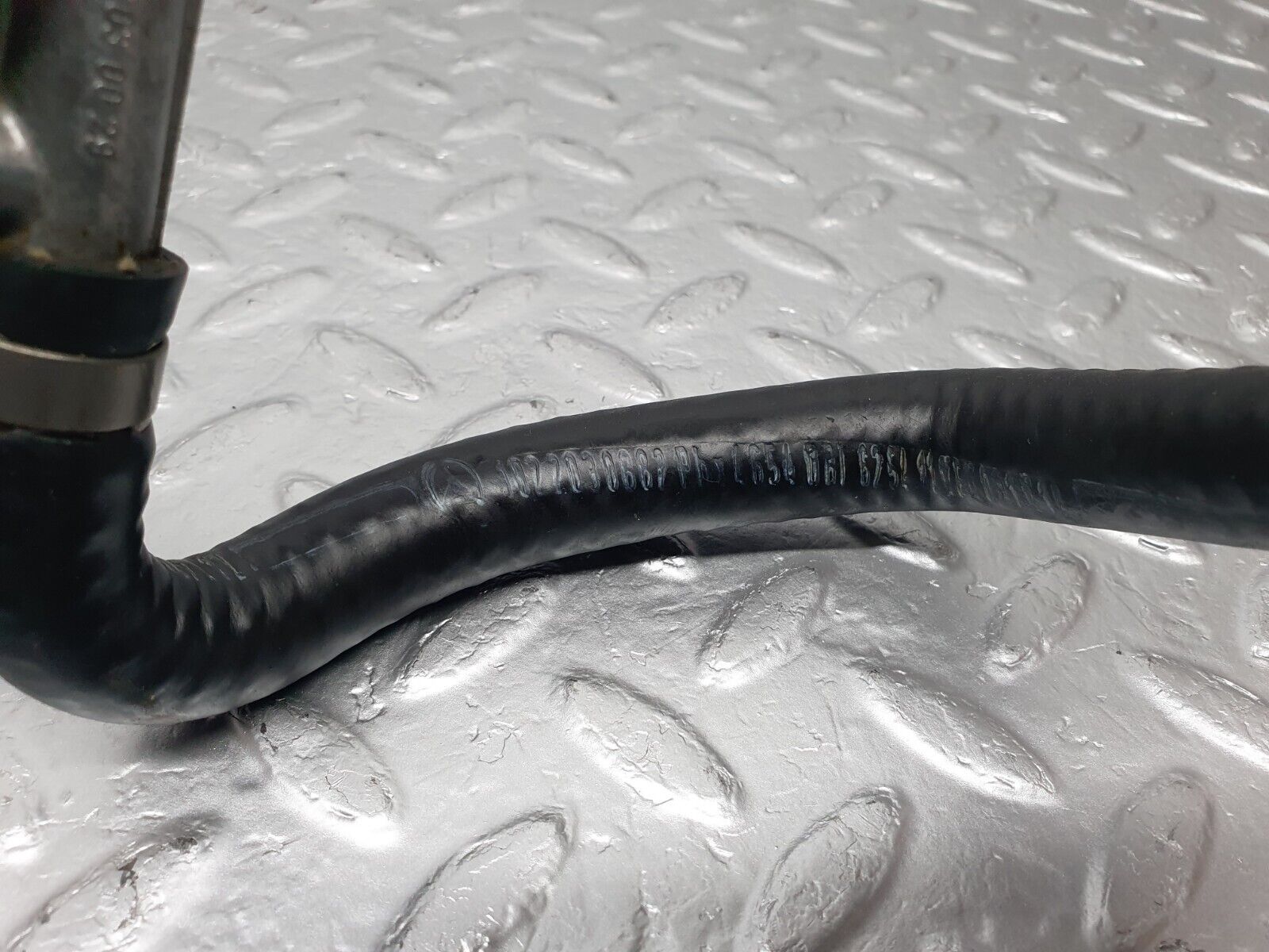 42813 Mercedes-Benz W201 190 2.0L Distributor For Carburettor With Hoses 1022030029 1022030682 1022031182