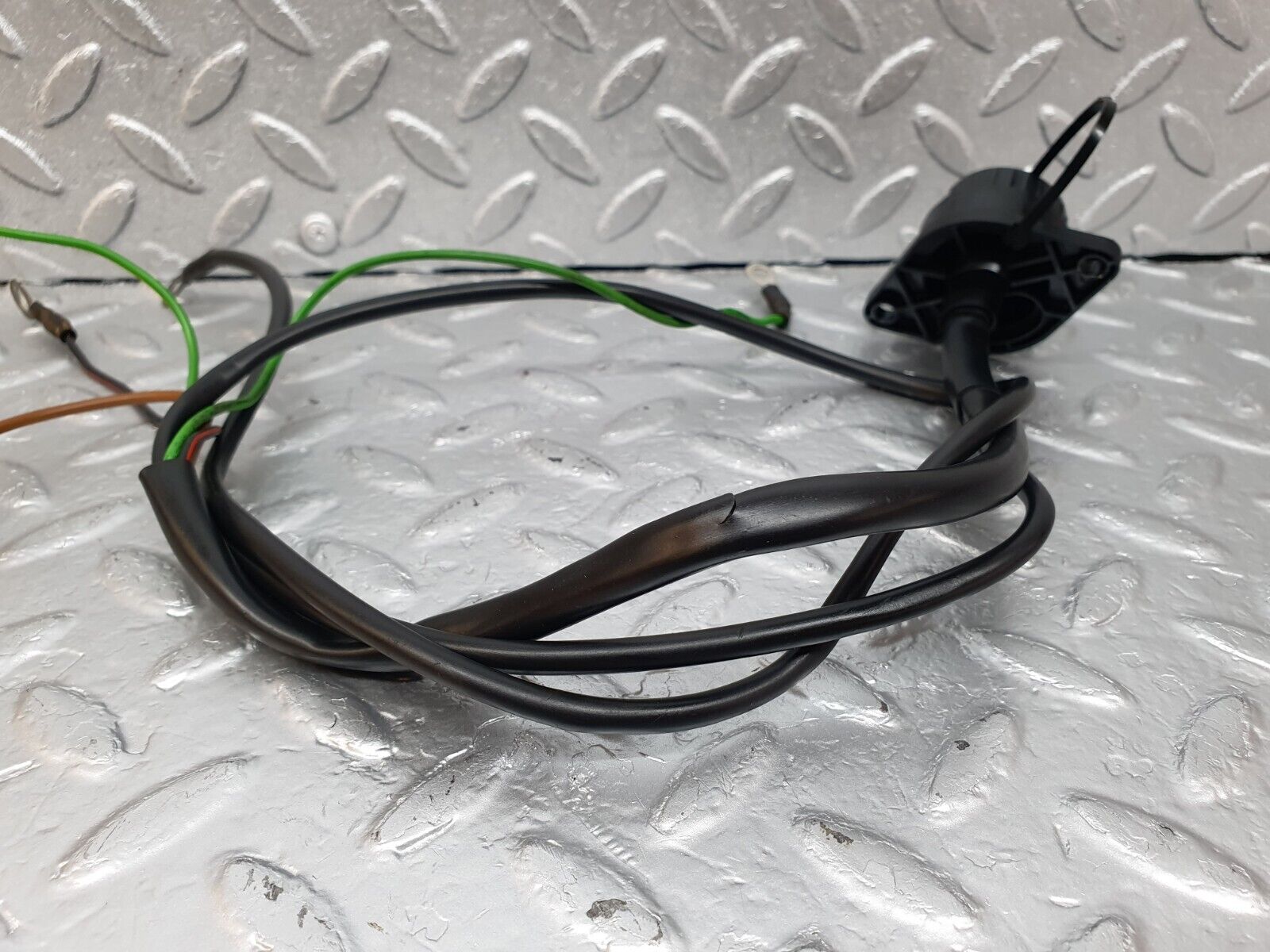 43953 Mercedes-Benz C123 230CE Coupe Diagnostic Connector 1235450026 1235450003