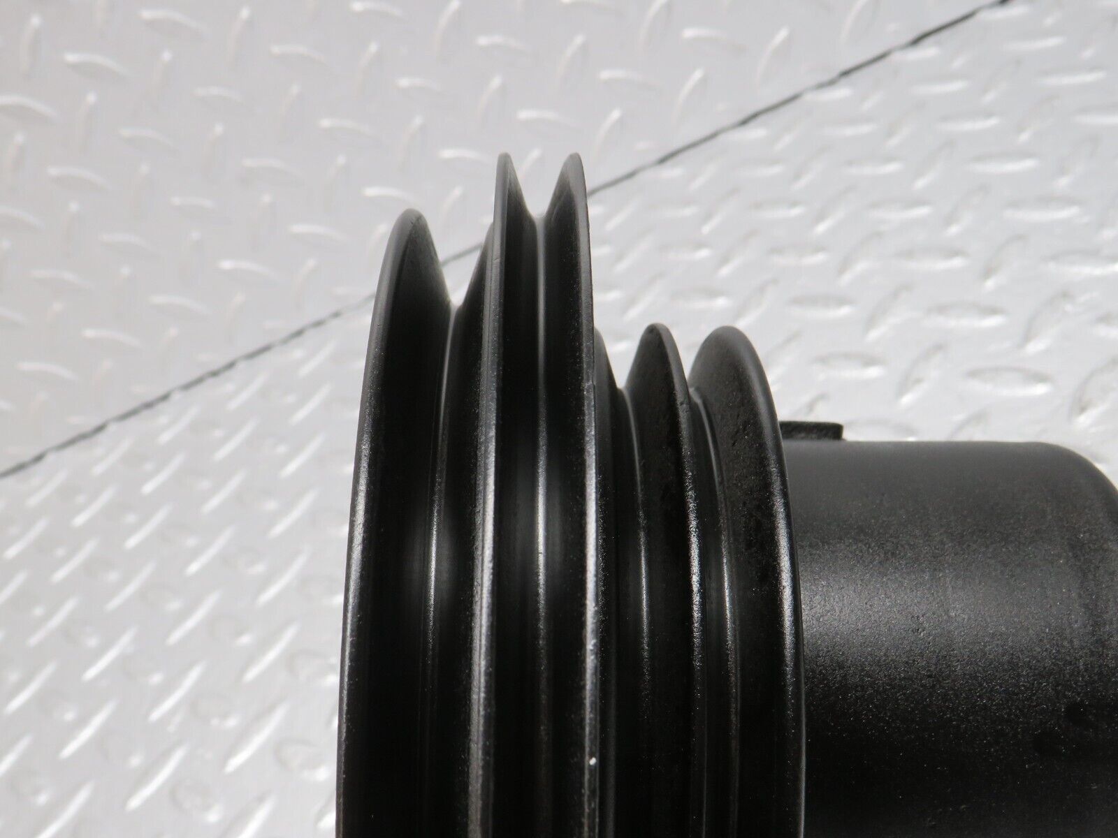 39229 Mercedes-Benz R107 500SL Crankshaft Pulley 1160322604