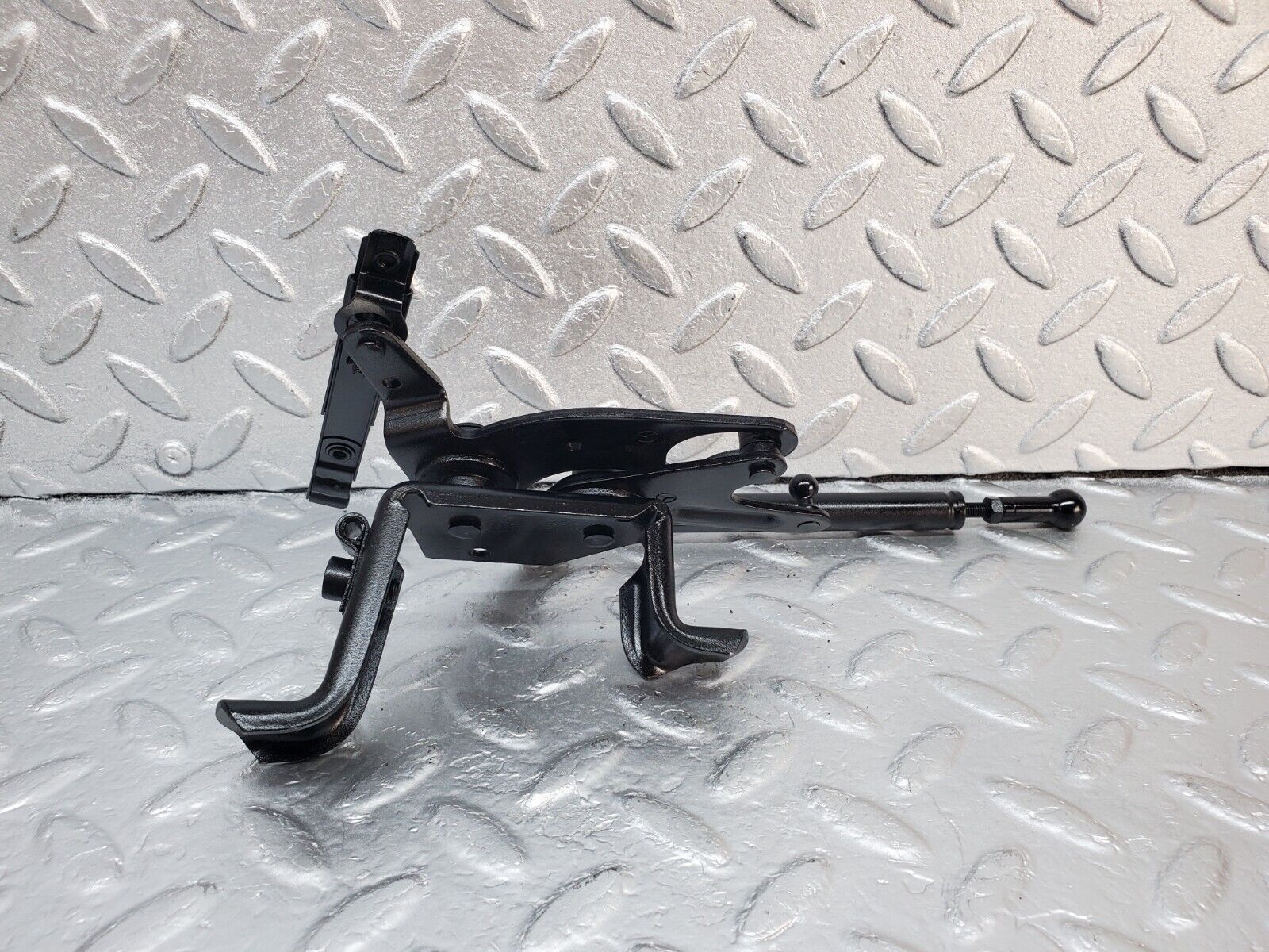 45935 Mercedes-Benz W126 420SE Throttle Linkage