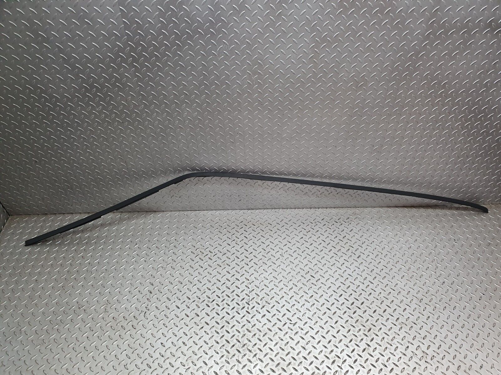 41713 Mercedes-Benz W124 200E Roof Chrome Trim Left Side 1246900397