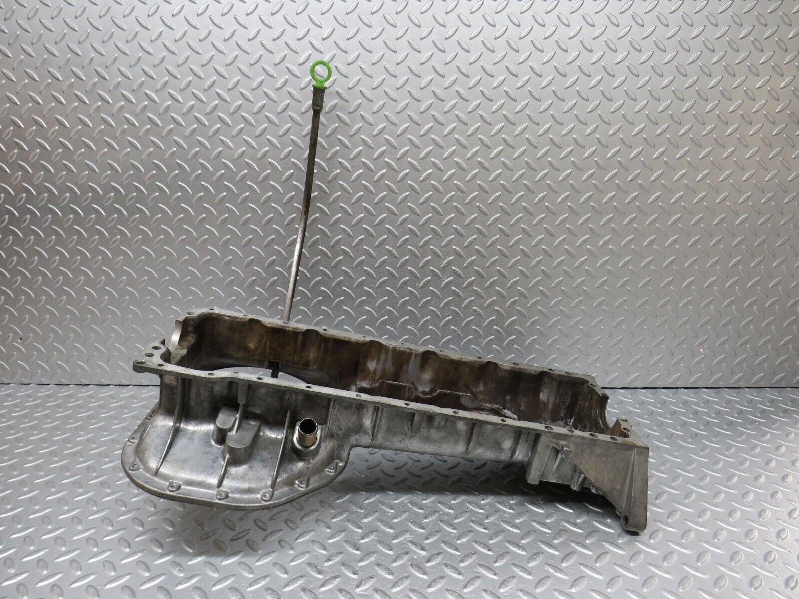 35646 Mercedes-Benz R107 280SL Oil Pan Oil Sump 1100140702