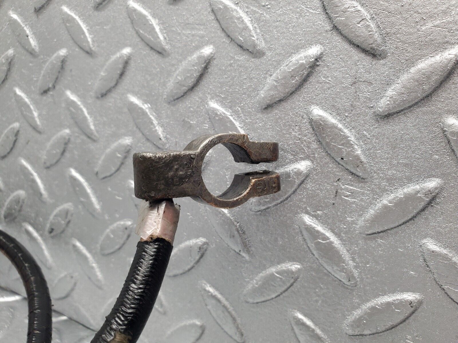 46730 Mercedes-Benz C123 280CE Coupe Battery Wire Cable 1235403130