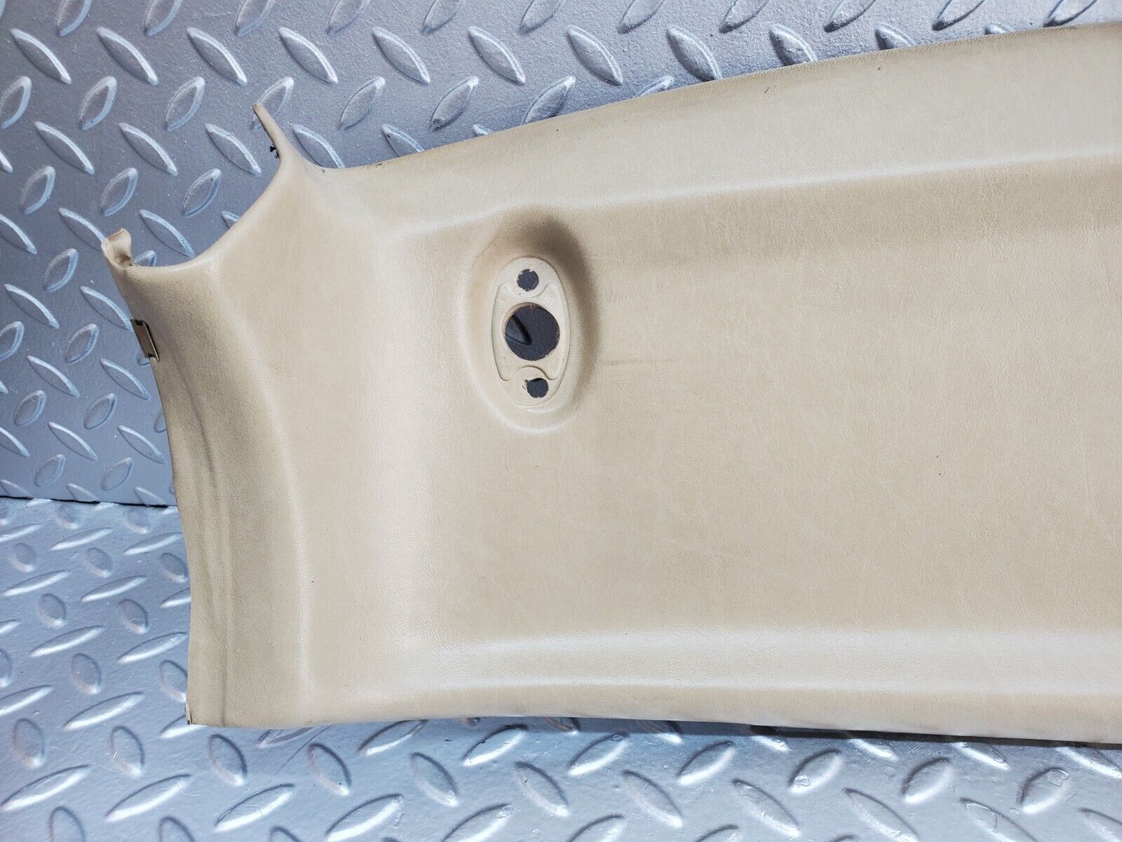 45700 Mercedes-Benz W126 420SE Headlining Roof Panel Beige