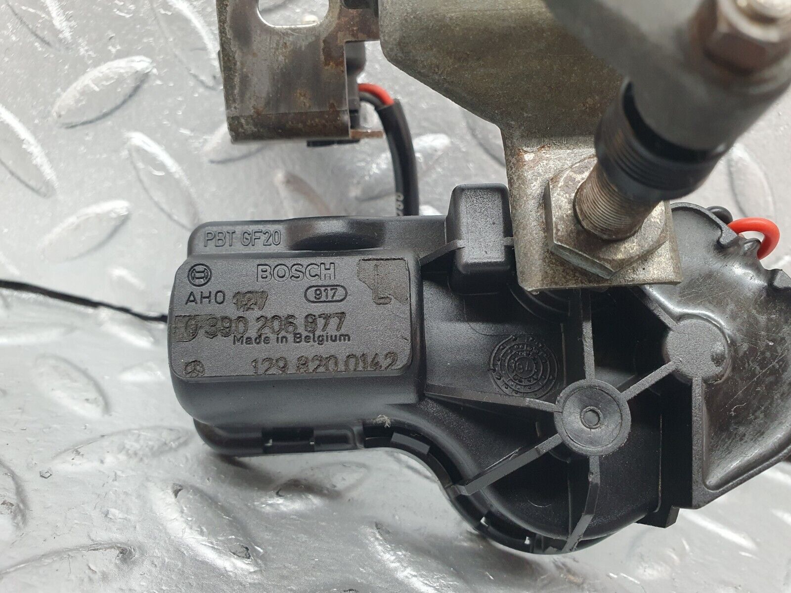 42497 Mercedes-Benz R129 320SL Coupe Headlight Wiper Motor Left Bosch 1298200142 0390206877