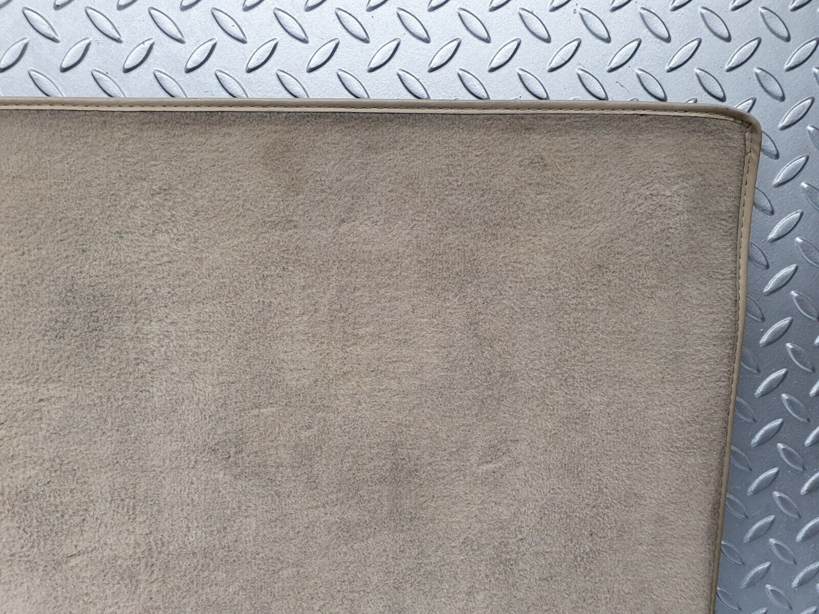 42260 Mercedes-Benz R129 320SL Coupe Trunk Boot Floor Carpet Beige