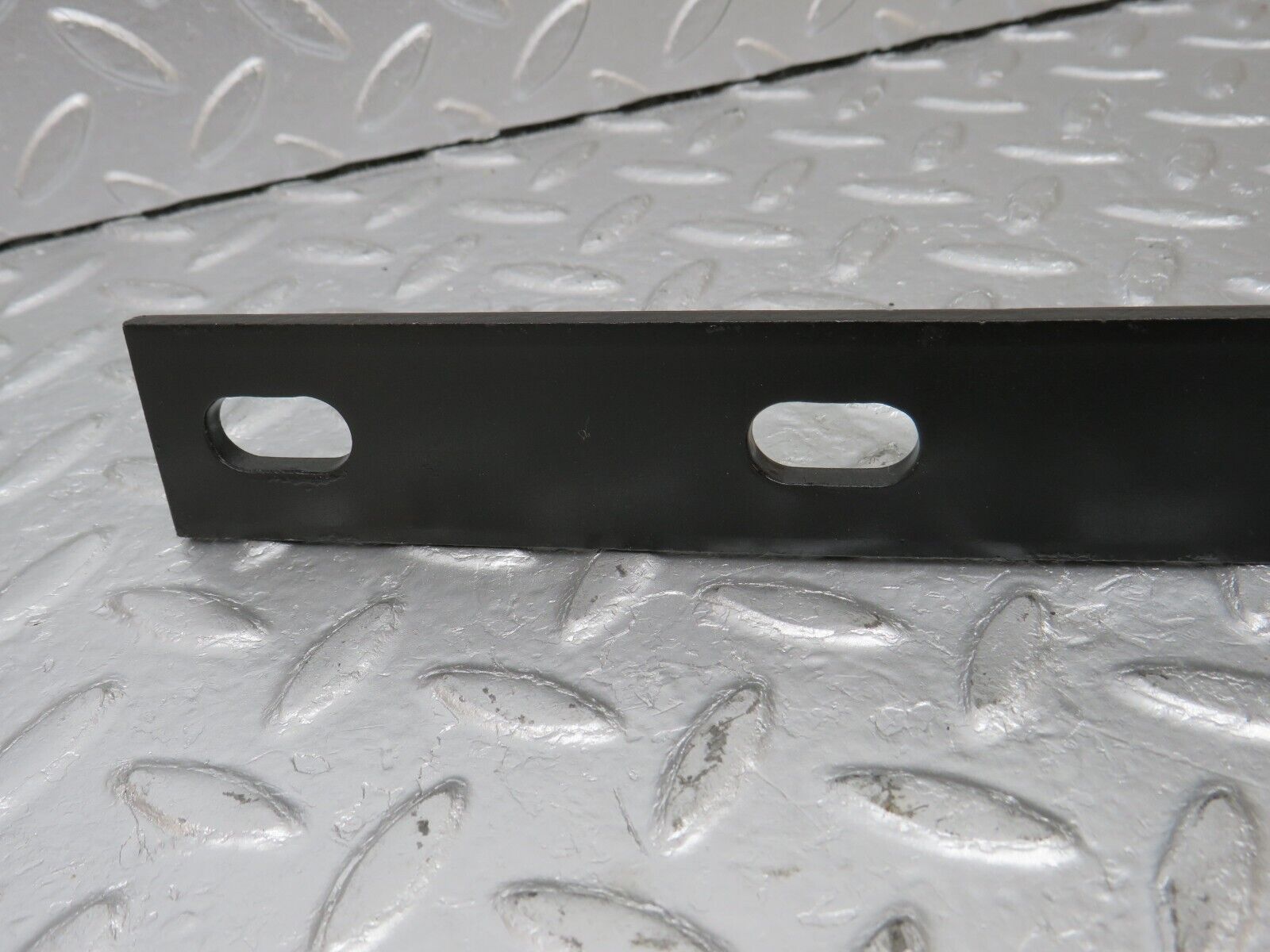 33555 Mercedes-Benz C107 R107 Front Left Bumper Bracket