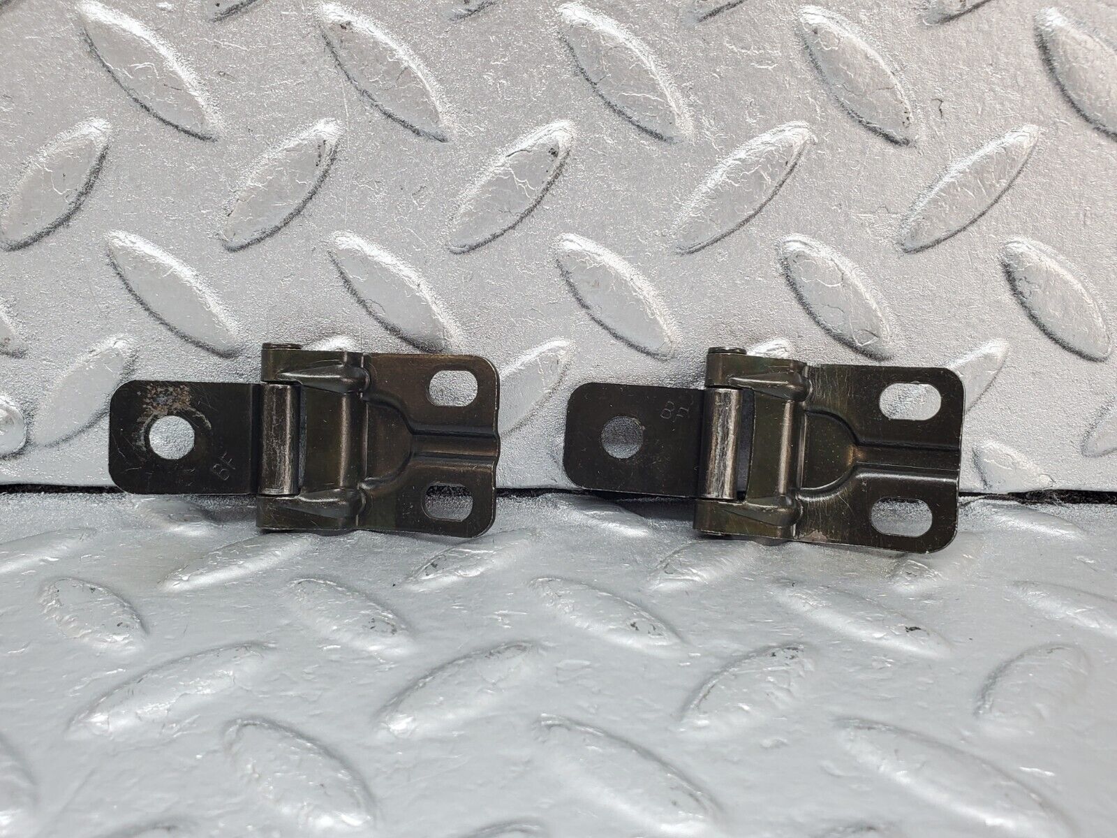 44814 Mercedes-Benz W124 220E Glove Box Door Hinge Pair