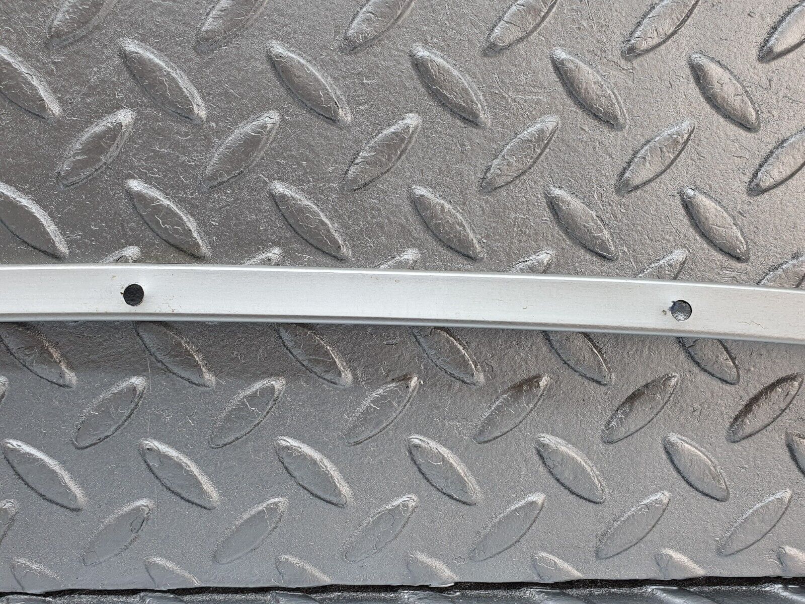 43048 Mercedes-Benz R107 Hardtop Interior Roof Chrome