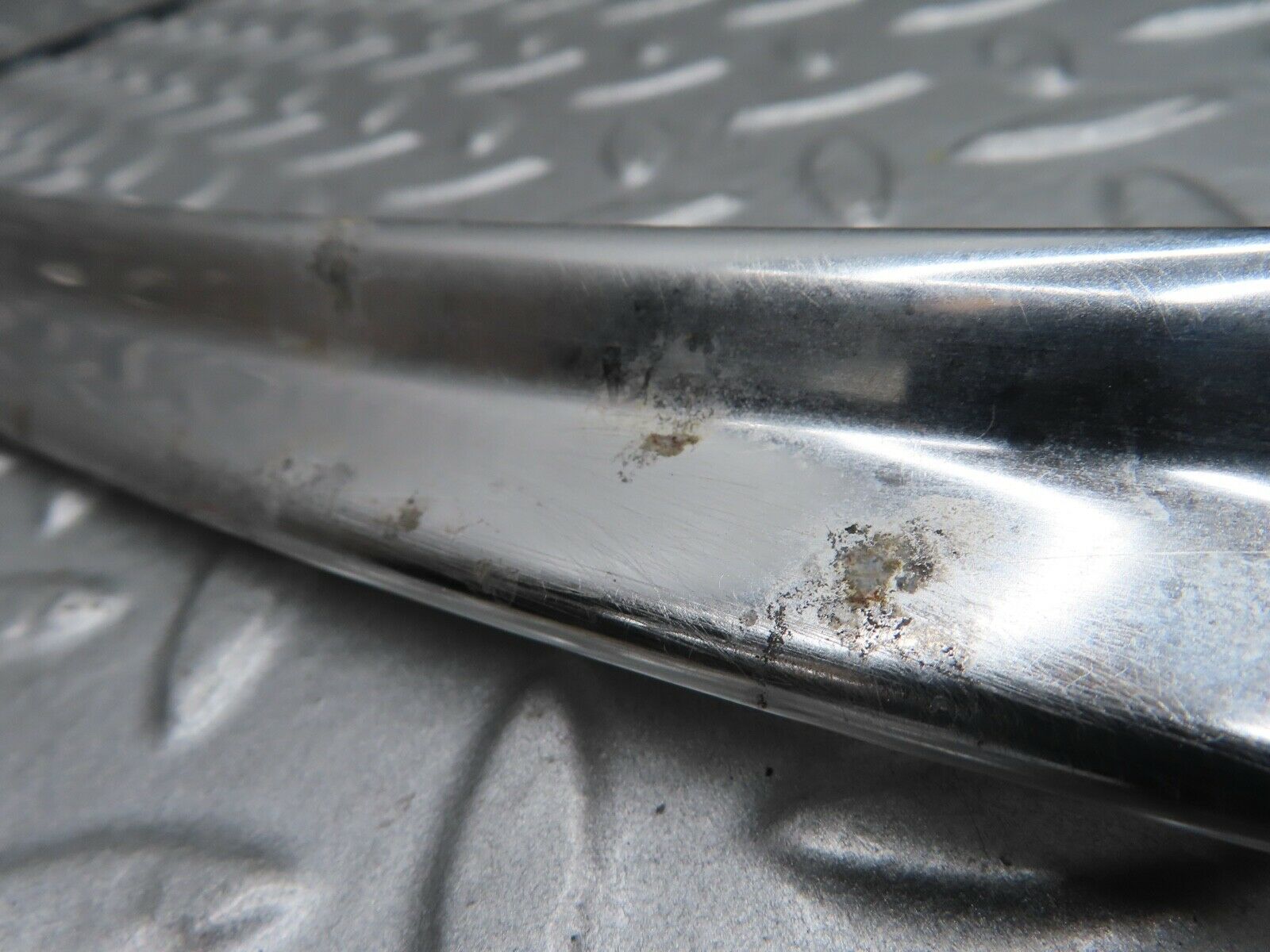 20539 Mercedes-Benz R107 450SL Soft Top Cover Chrome Moulding Trim