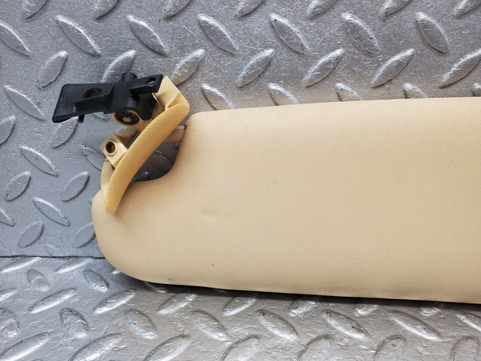 46801 Mercedes-Benz R129 320SL Coupe Sun Visor Right Side Beige