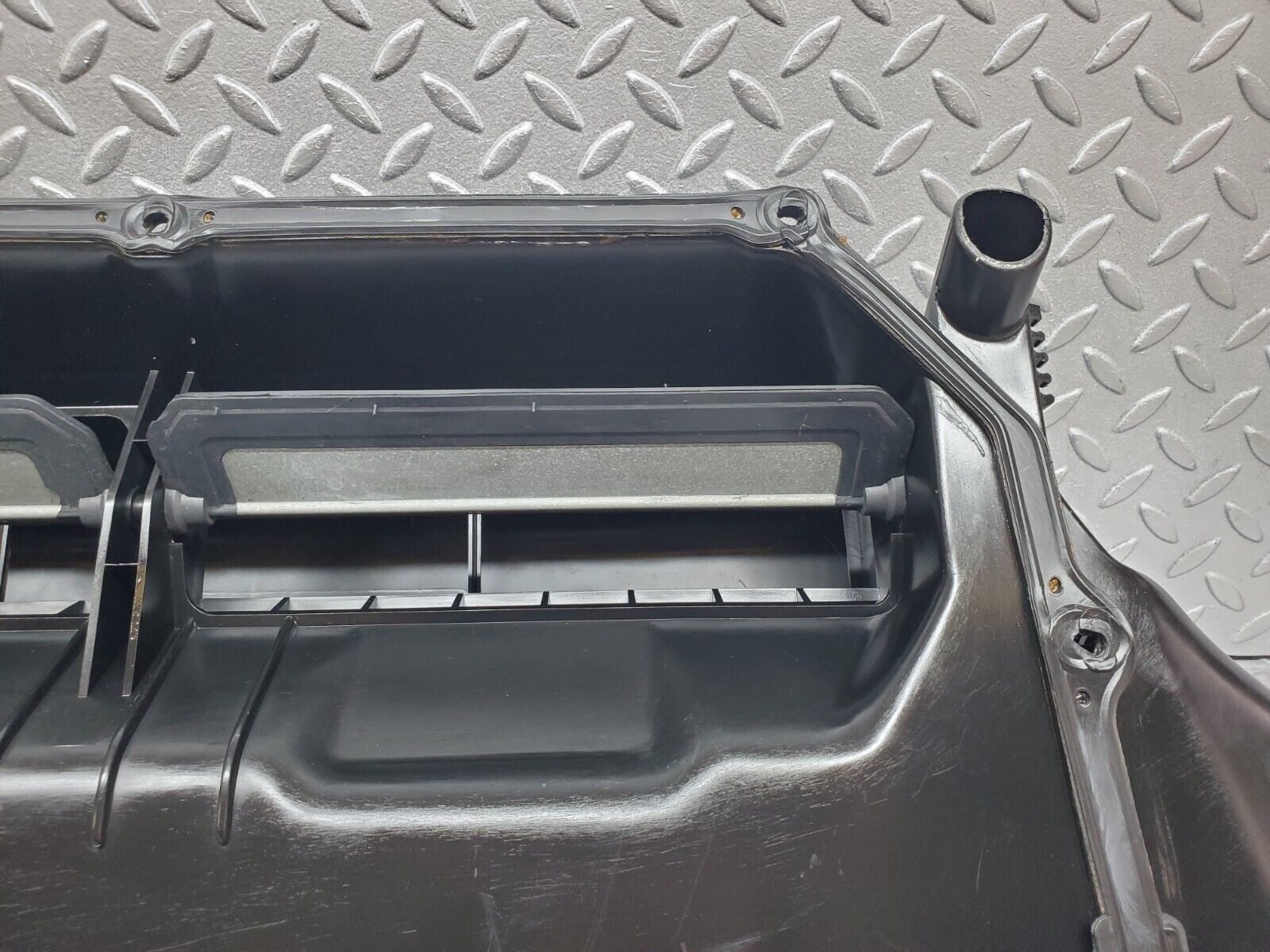 45252 Mercedes-Benz R129 300SL Coupe Cabin Filter Housing Heater Housing 1298300053 1298310098