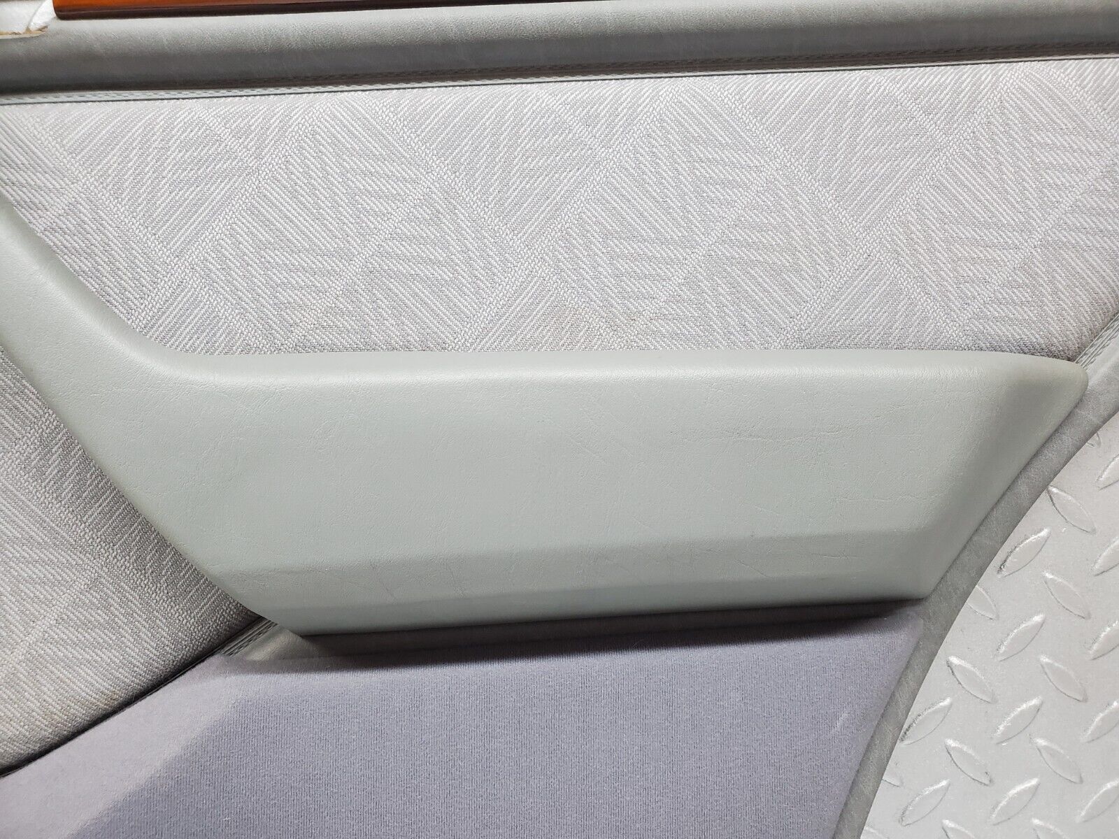 44688 Mercedes-Benz W124 220E Rear Right Door Card Grey 1247371070