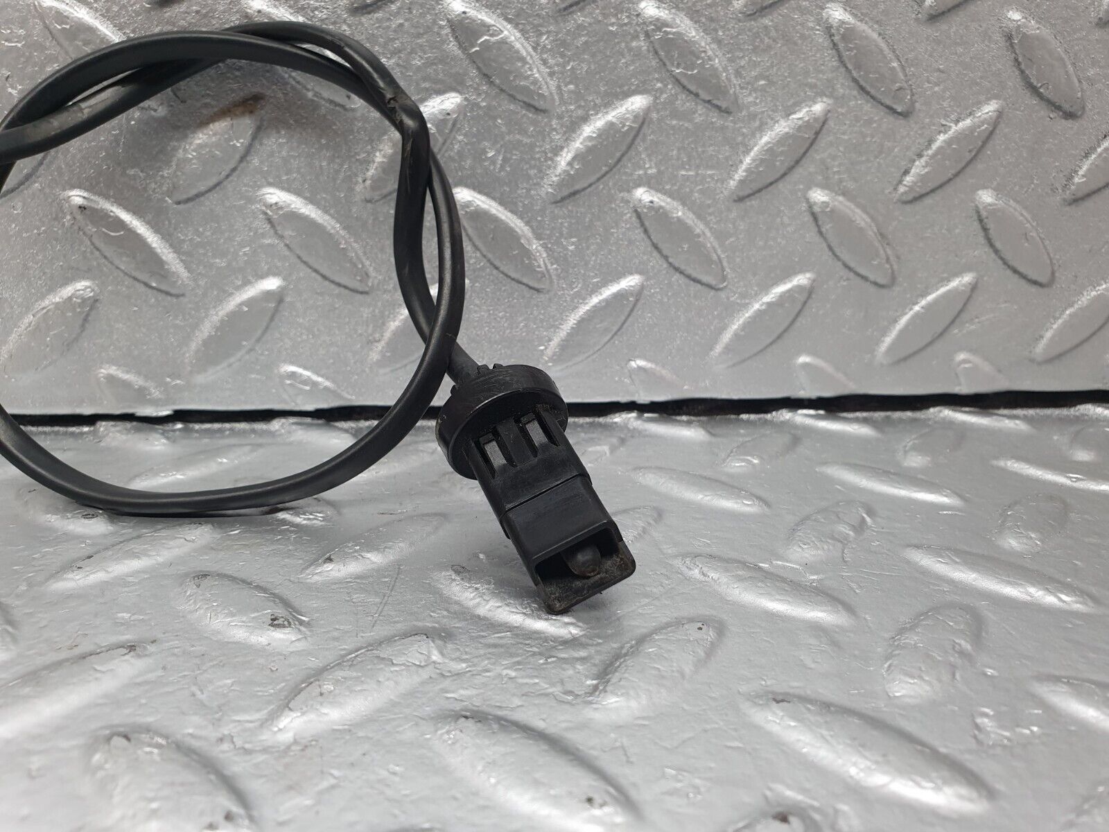 42604 Mercedes-Benz R129 320SL Coupe Temperature Sensor VDO 0125450528