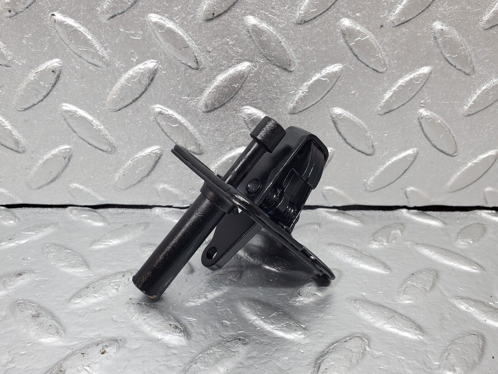 44497 Mercedes-Benz W123 280E Bonnet Lock Latch