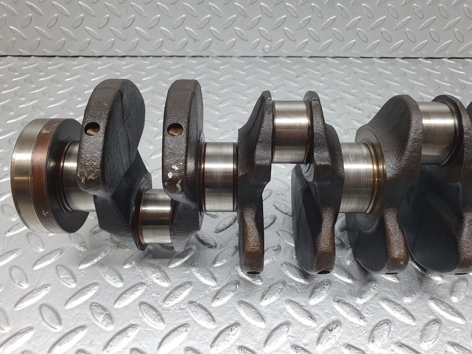 44204 Mercedes-Benz C123 230CE Coupe Crankshaft 10201
