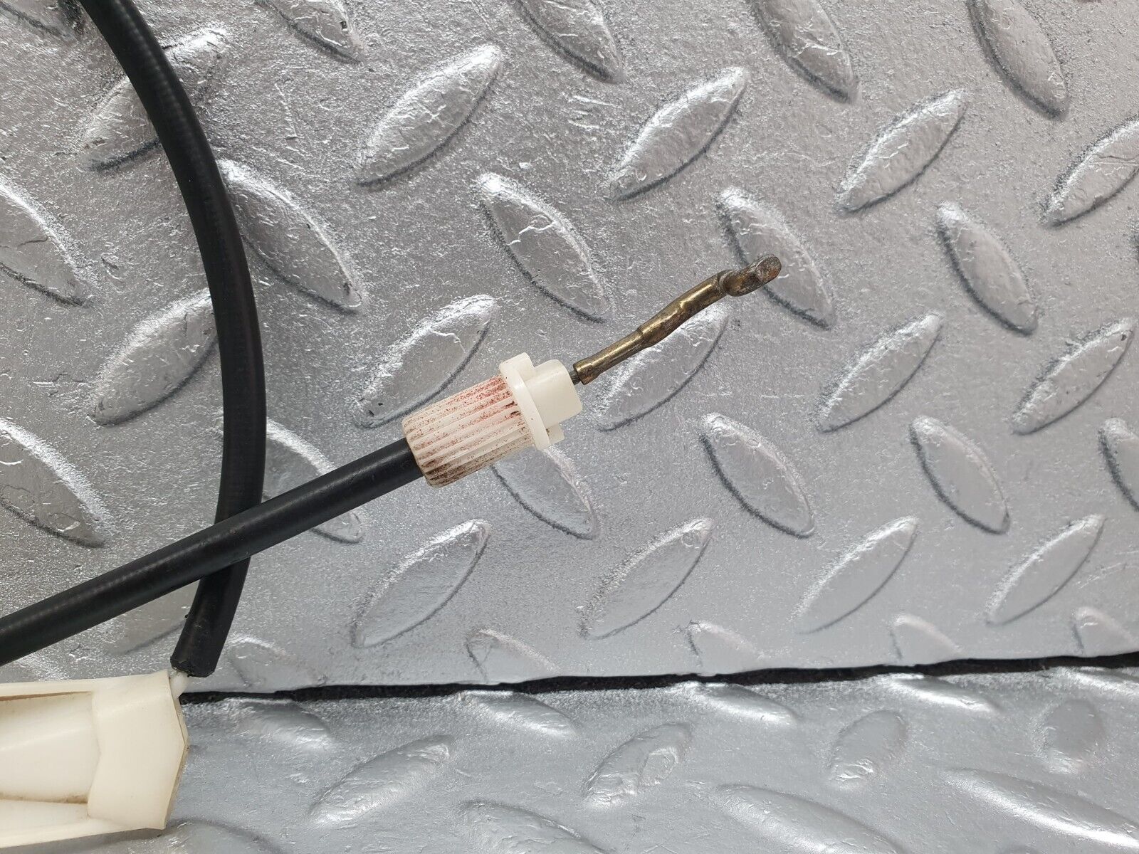 43701 Mercedes-Benz C126 380SEC Coupe Door Lock Cable